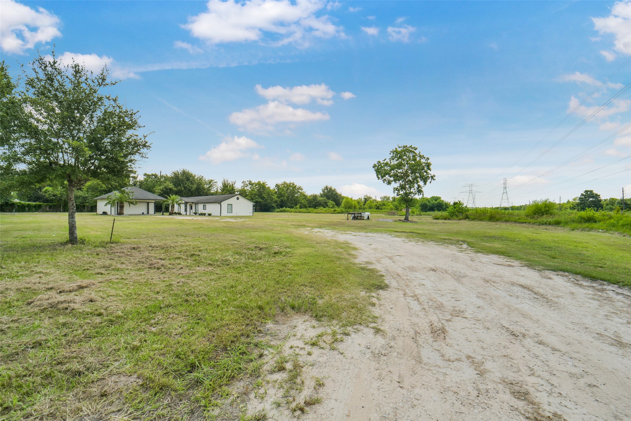 22405 Beckendorff Road Property Photo 3
