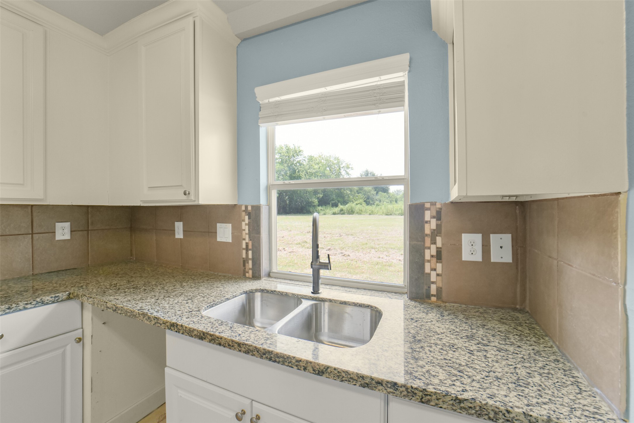 22405 Beckendorff Road Property Photo 14