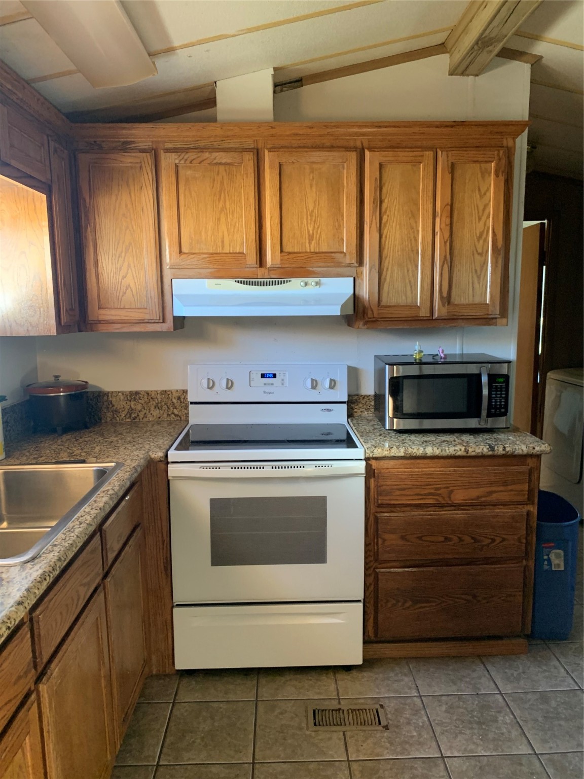 911 N 15th Street Property Photo 10