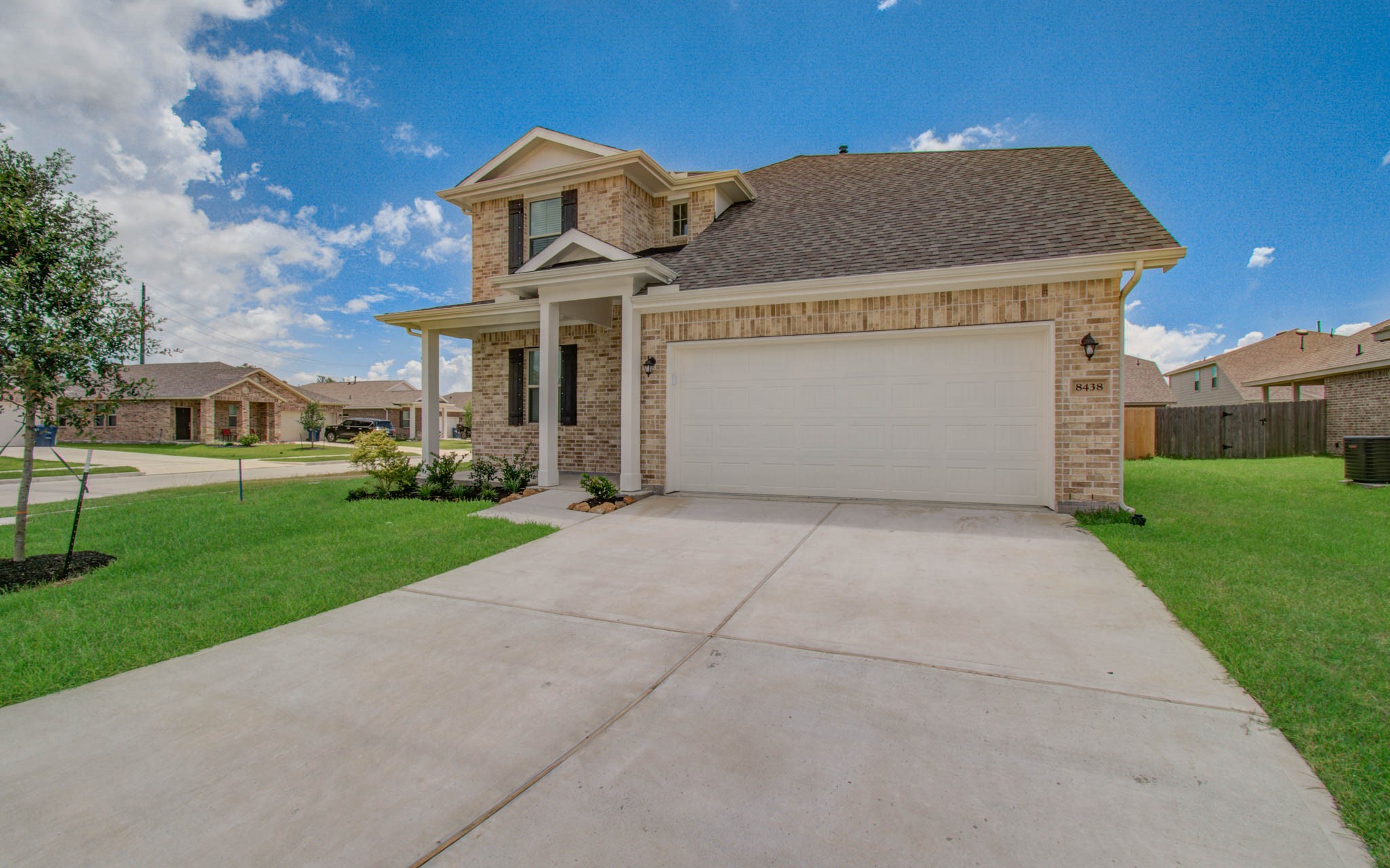 8438 Quiet Bay Drive Property Photo 4