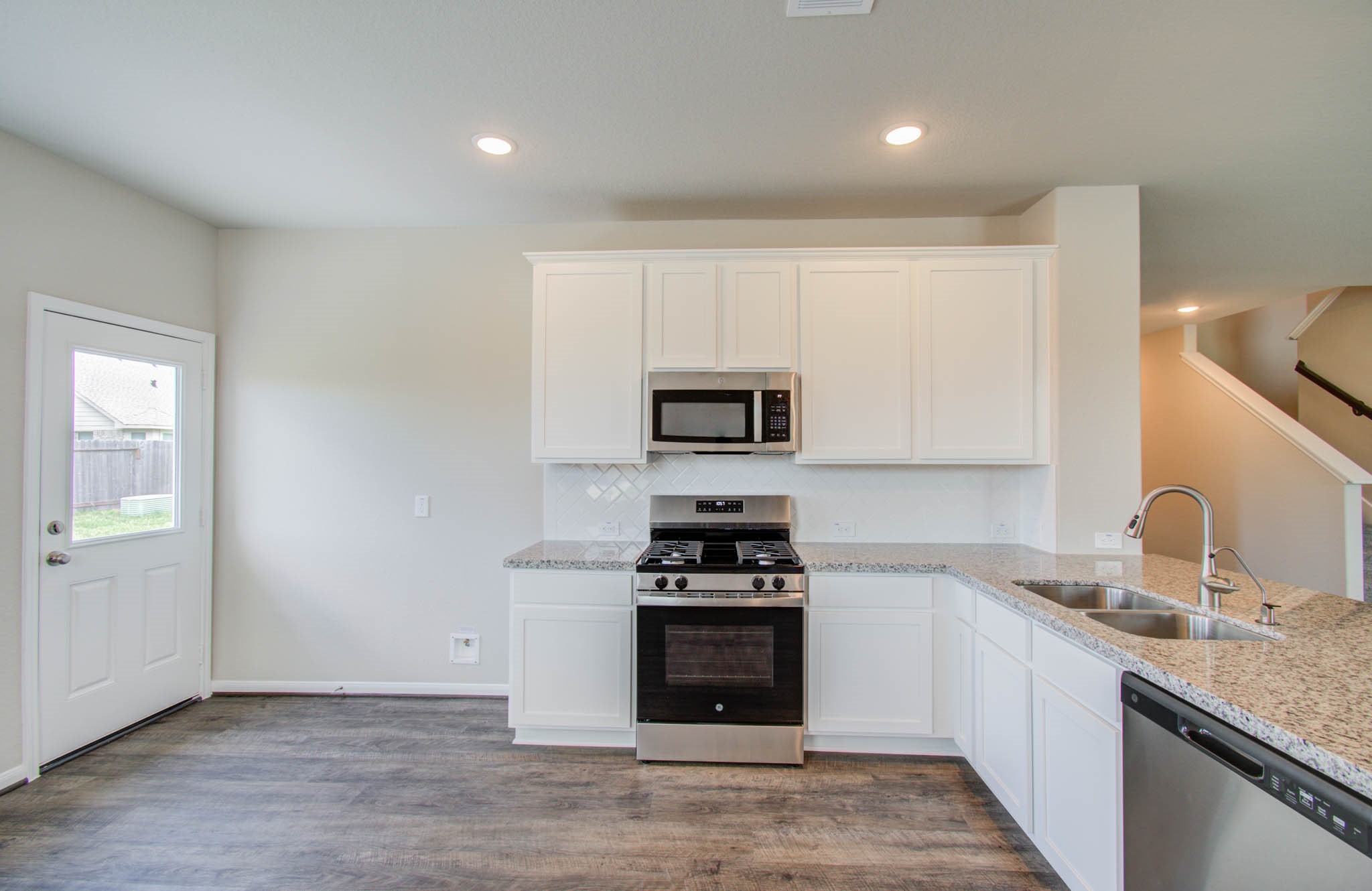 8438 Quiet Bay Drive Property Photo 16