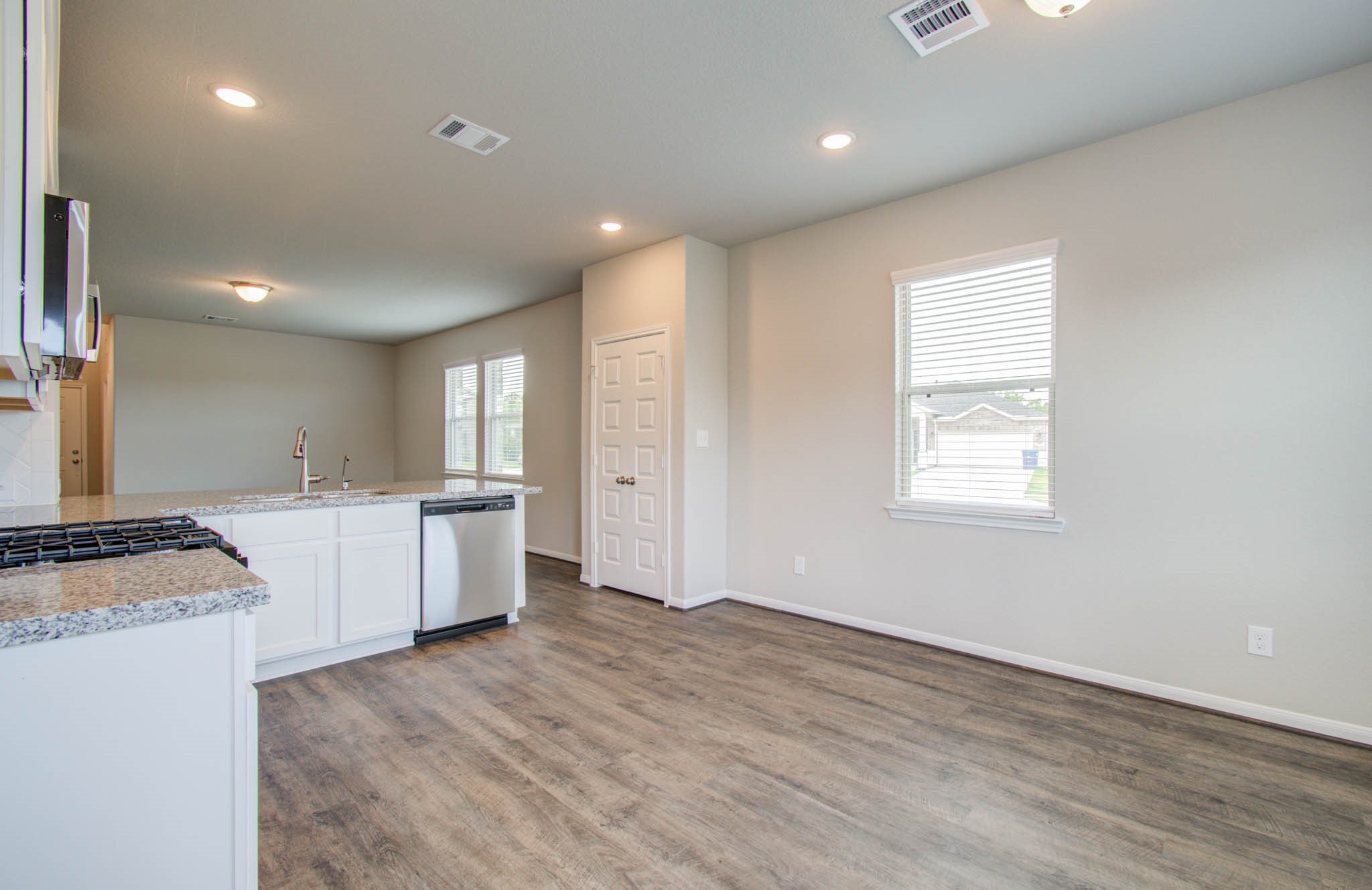 8438 Quiet Bay Drive Property Photo 19
