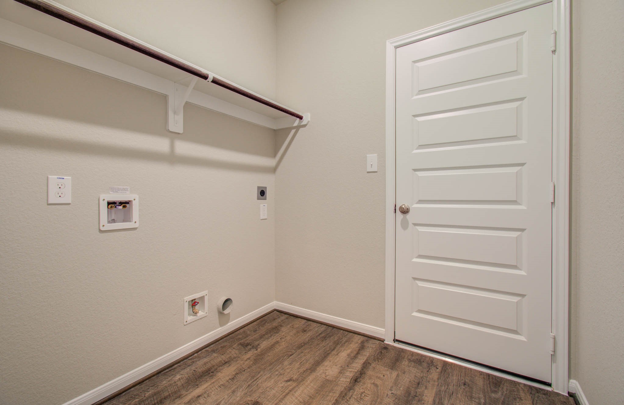 8438 Quiet Bay Drive Property Photo 26