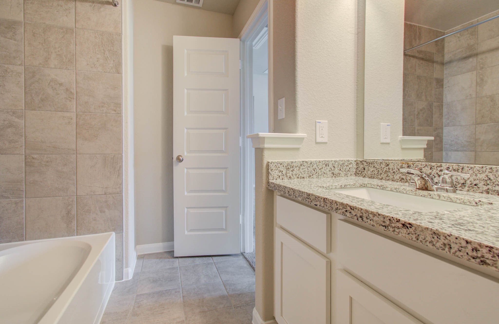 8438 Quiet Bay Drive Property Photo 36