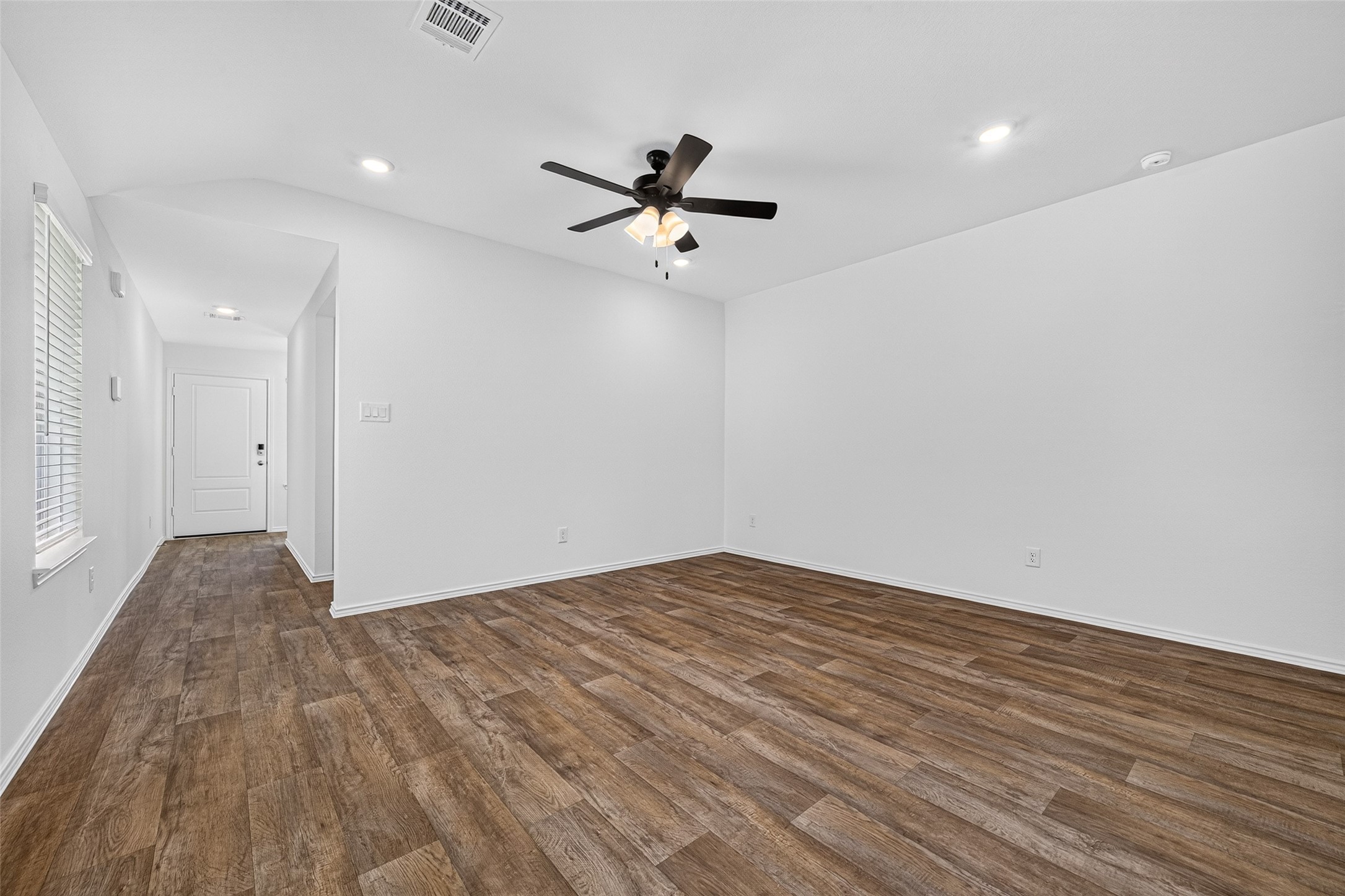 31214 Carmelas Landing Drive Property Photo 9