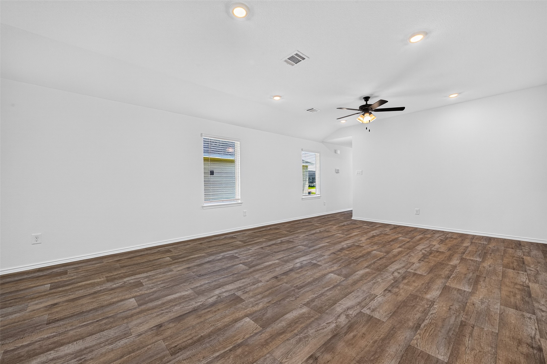31214 Carmelas Landing Drive Property Photo 12