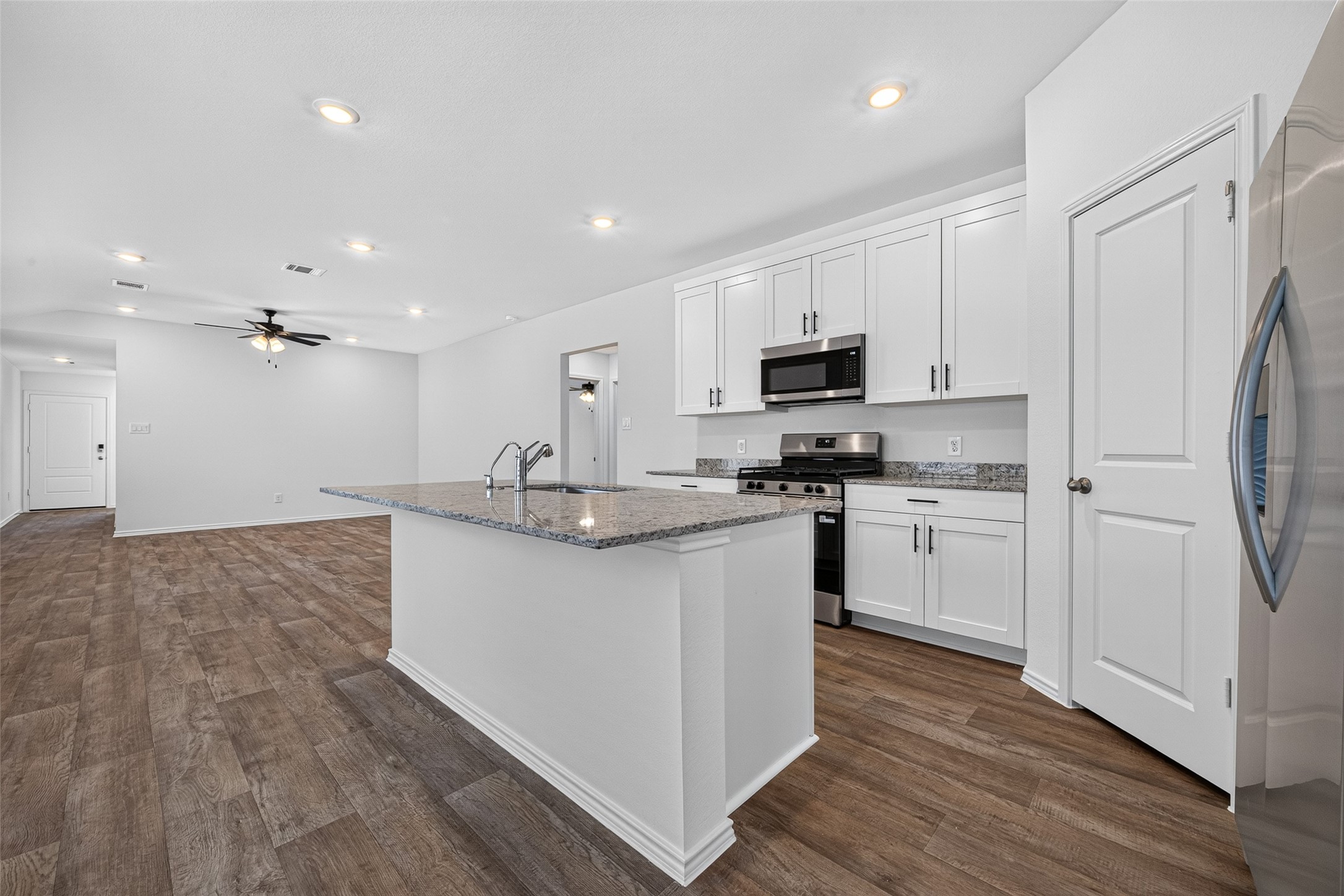 31214 Carmelas Landing Drive Property Photo 18
