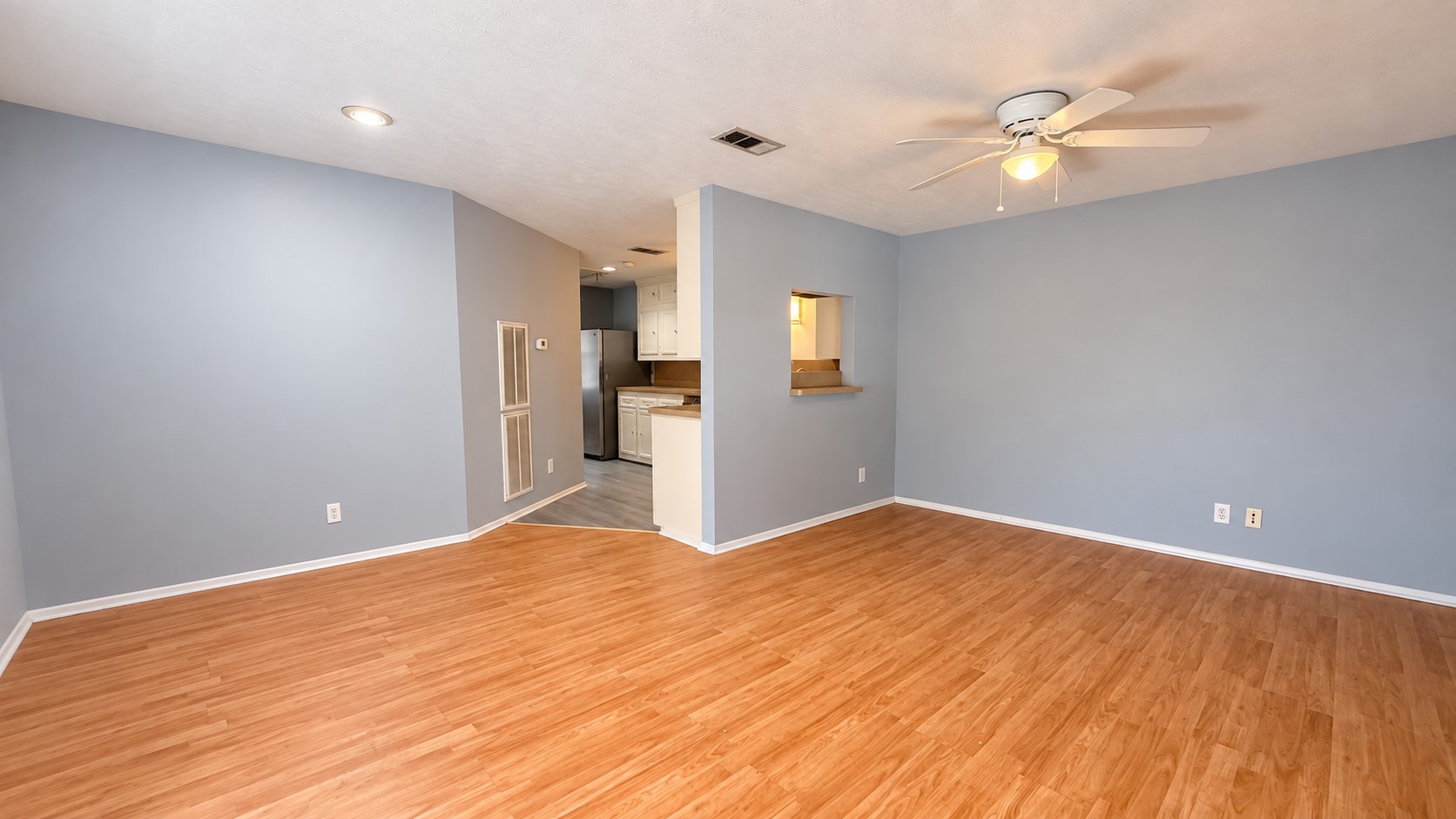 1414 Stanford Street Property Photo 2