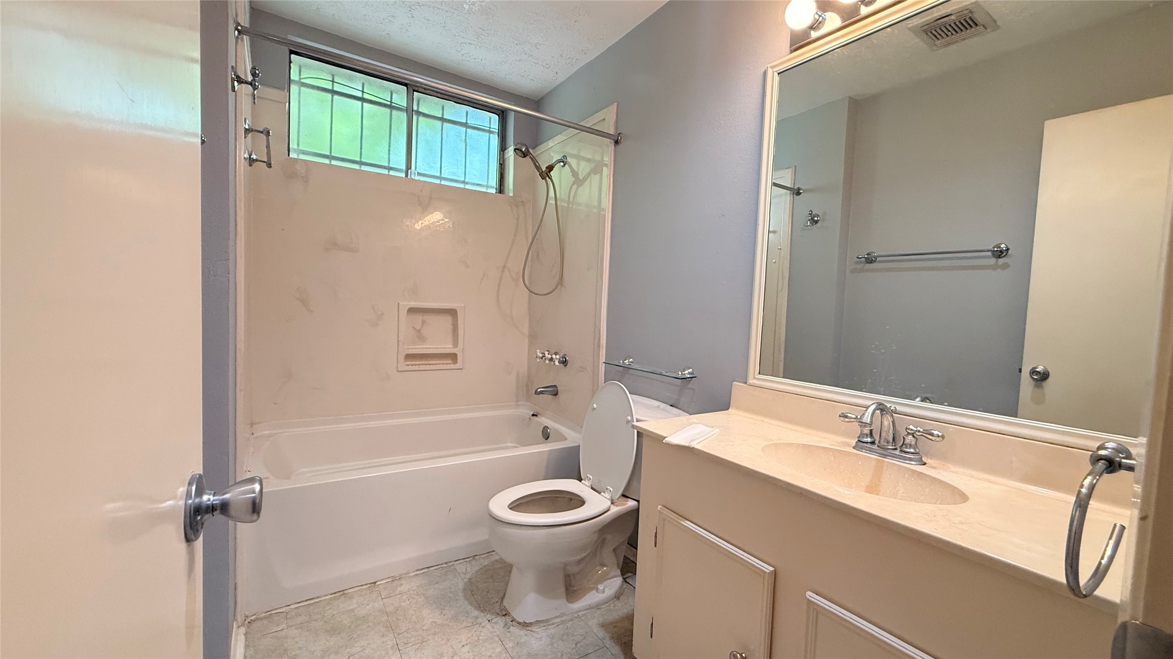 1414 Stanford Street Property Photo 9