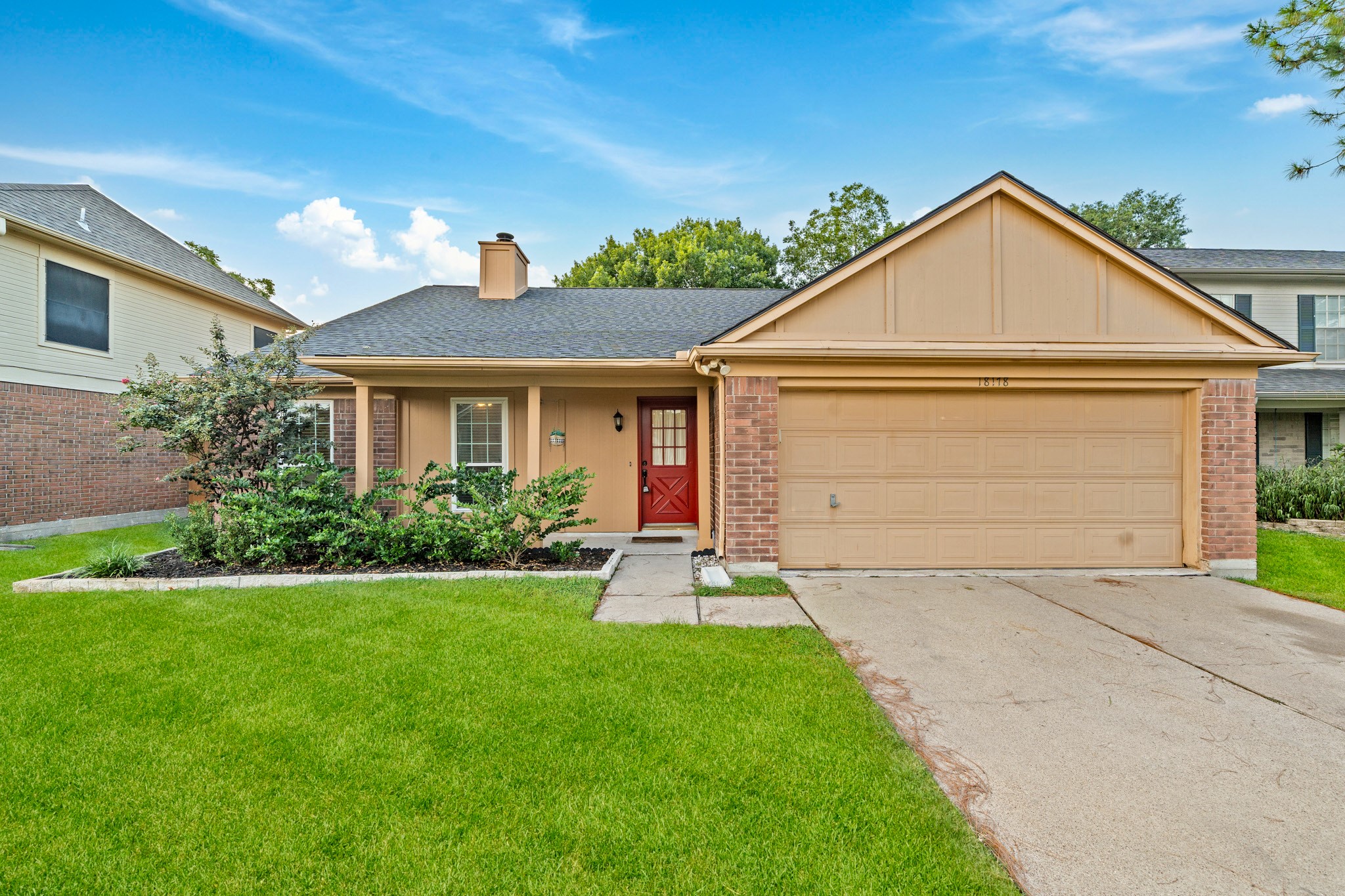 18178 Holly Green Drive Property Photo 1