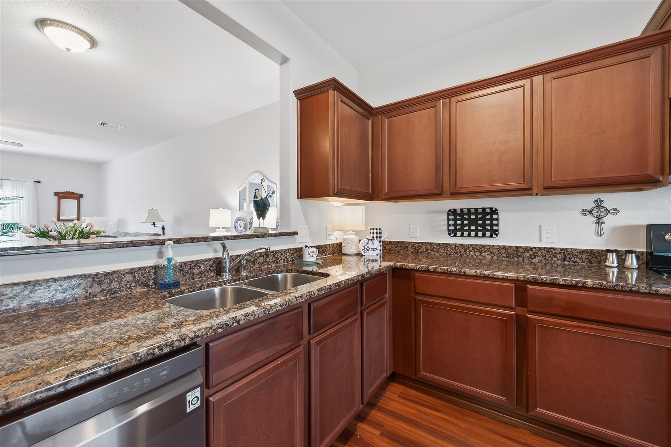 28021 Irving Drive Property Photo 13
