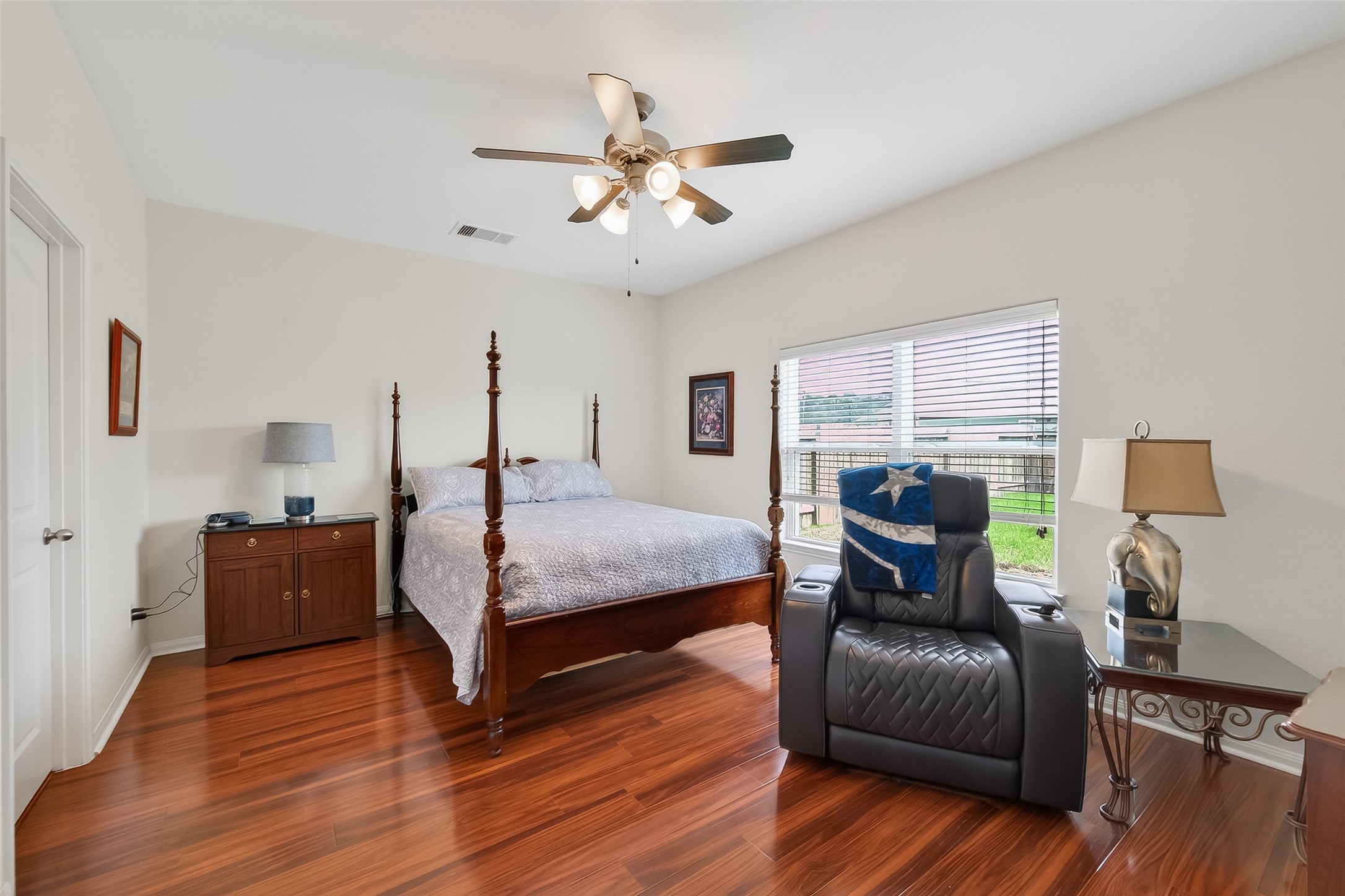 28021 Irving Drive Property Photo 21