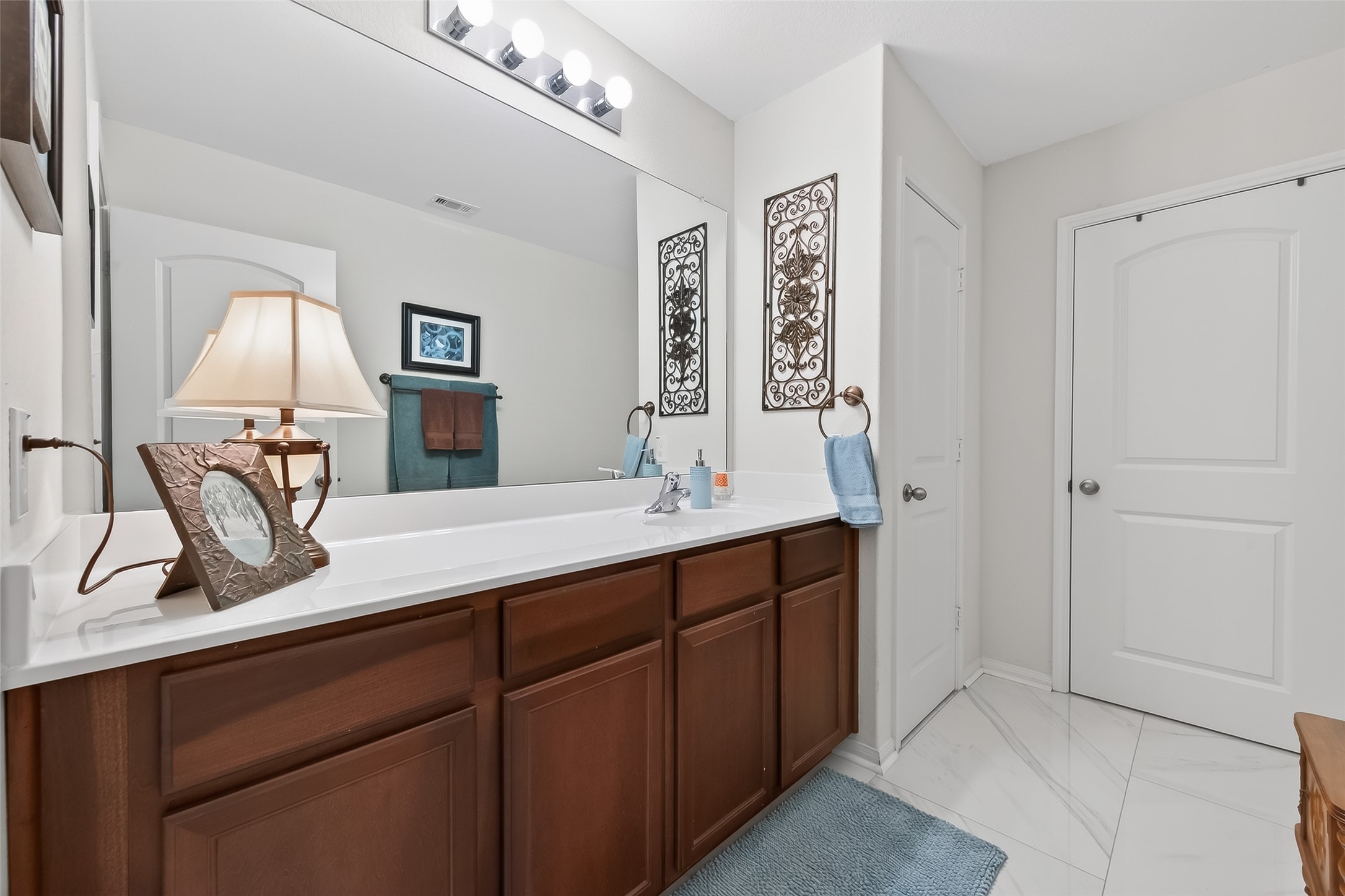 28021 Irving Drive Property Photo 37