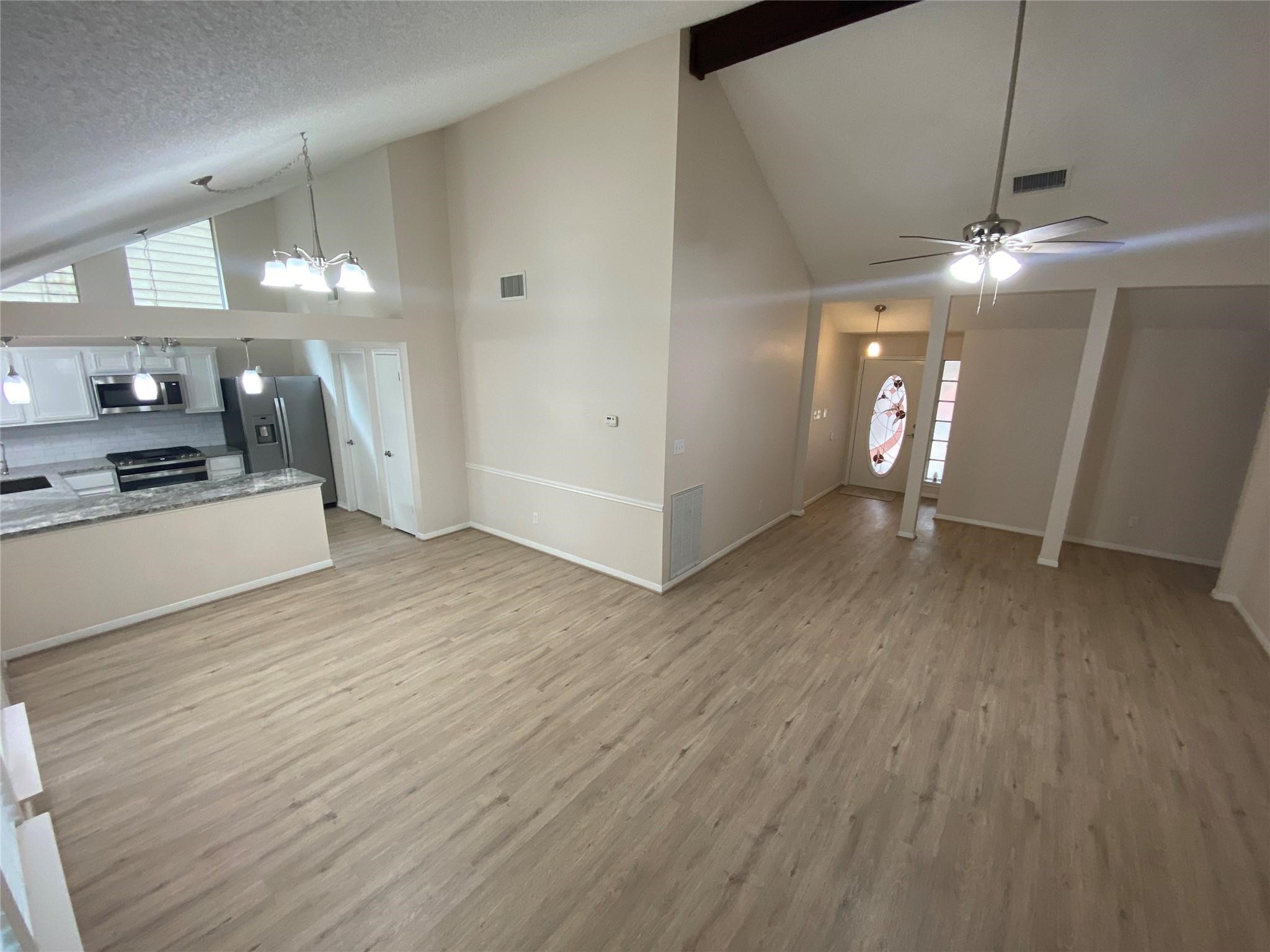 33 N Rain Forest Court Property Photo 3