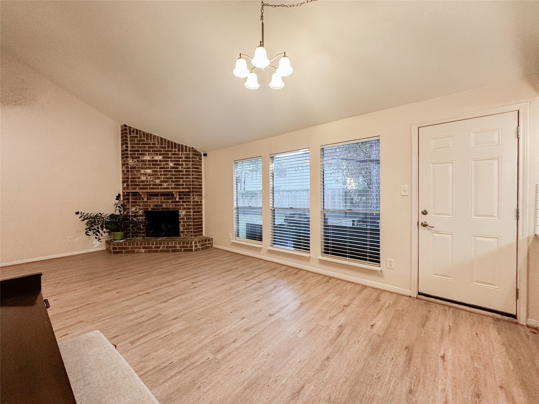 33 N Rain Forest Court Property Photo 11