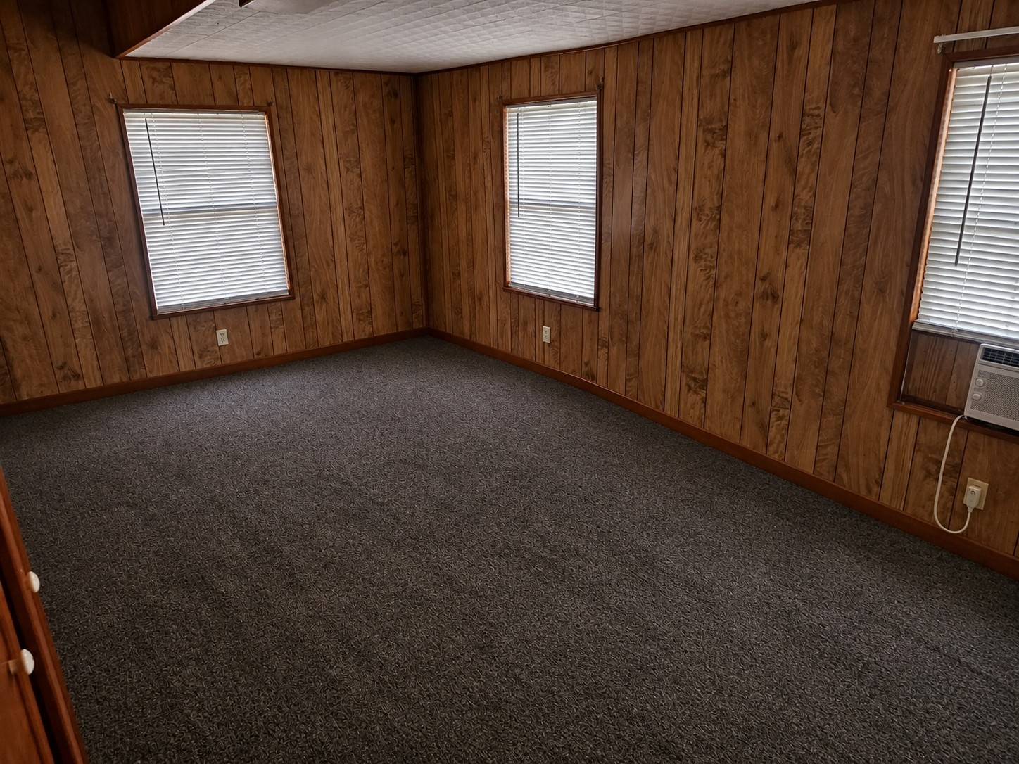 10005 Beadle Street Property Photo 5