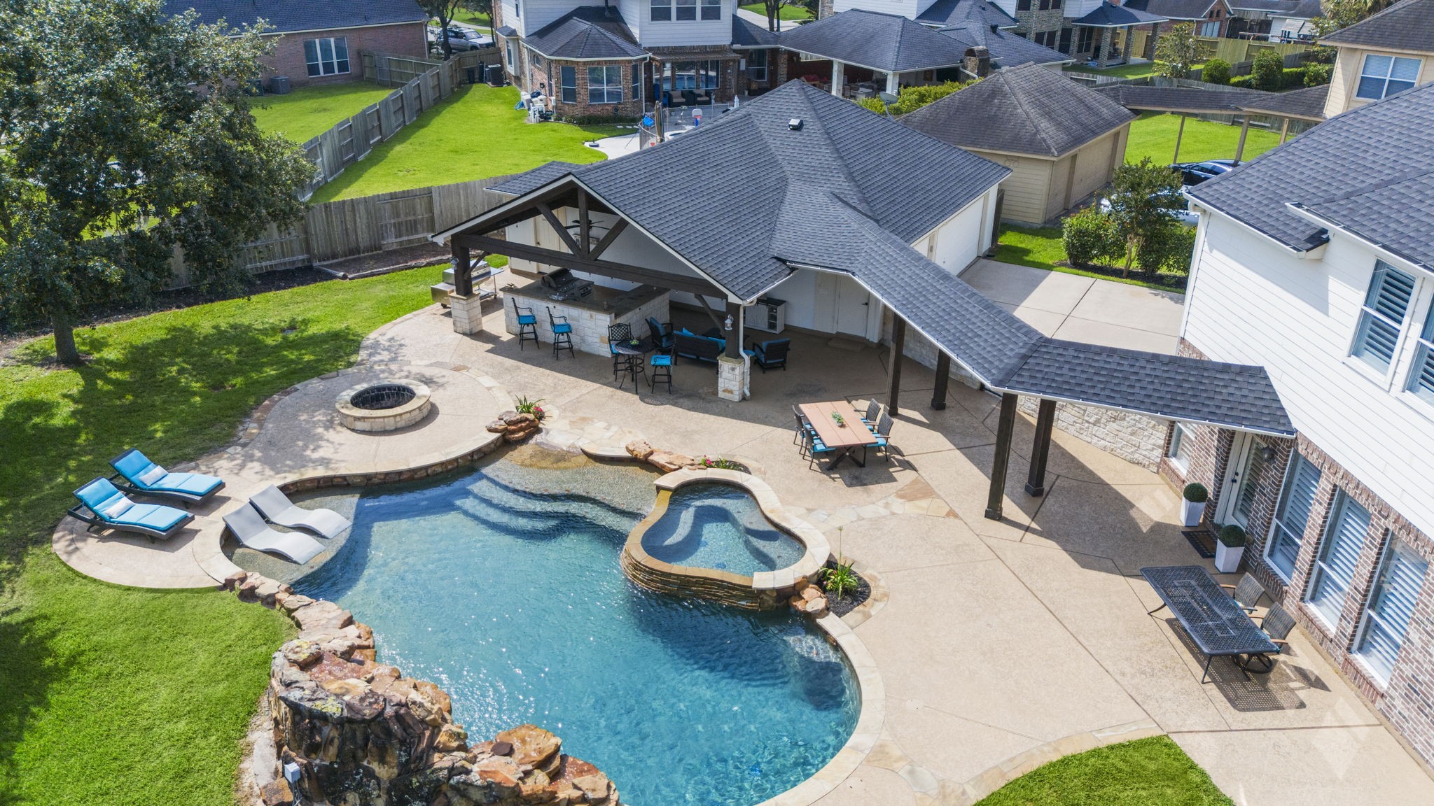 8323 Talons Way Property Photo 1