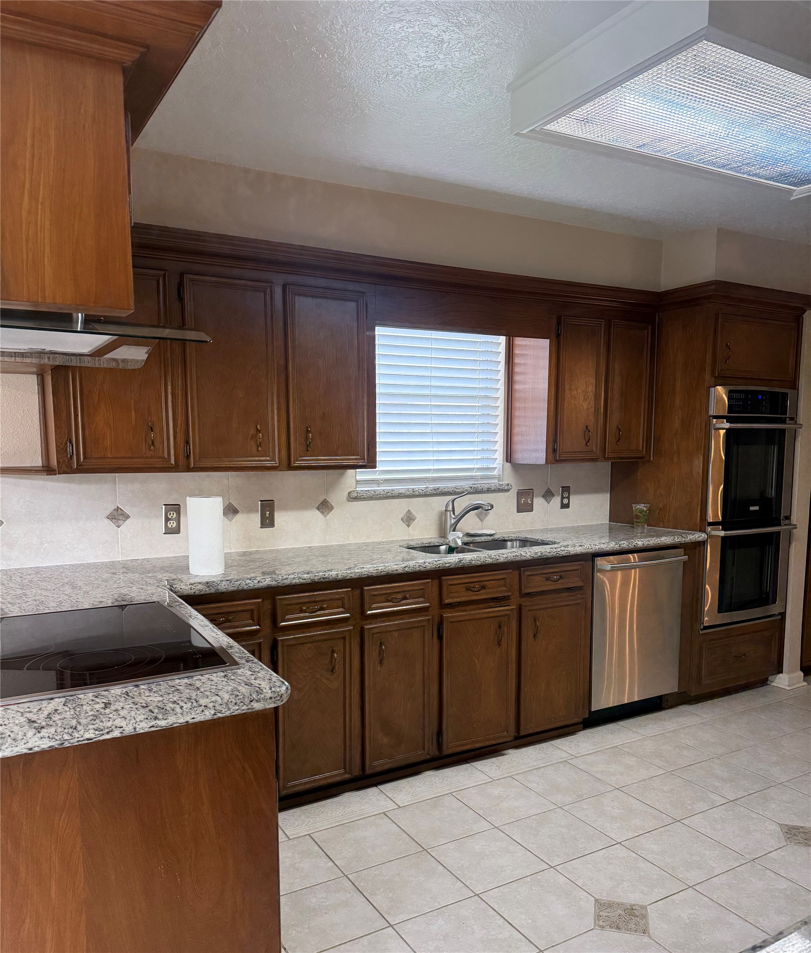 14906 Brookpoint Drive Property Photo 8