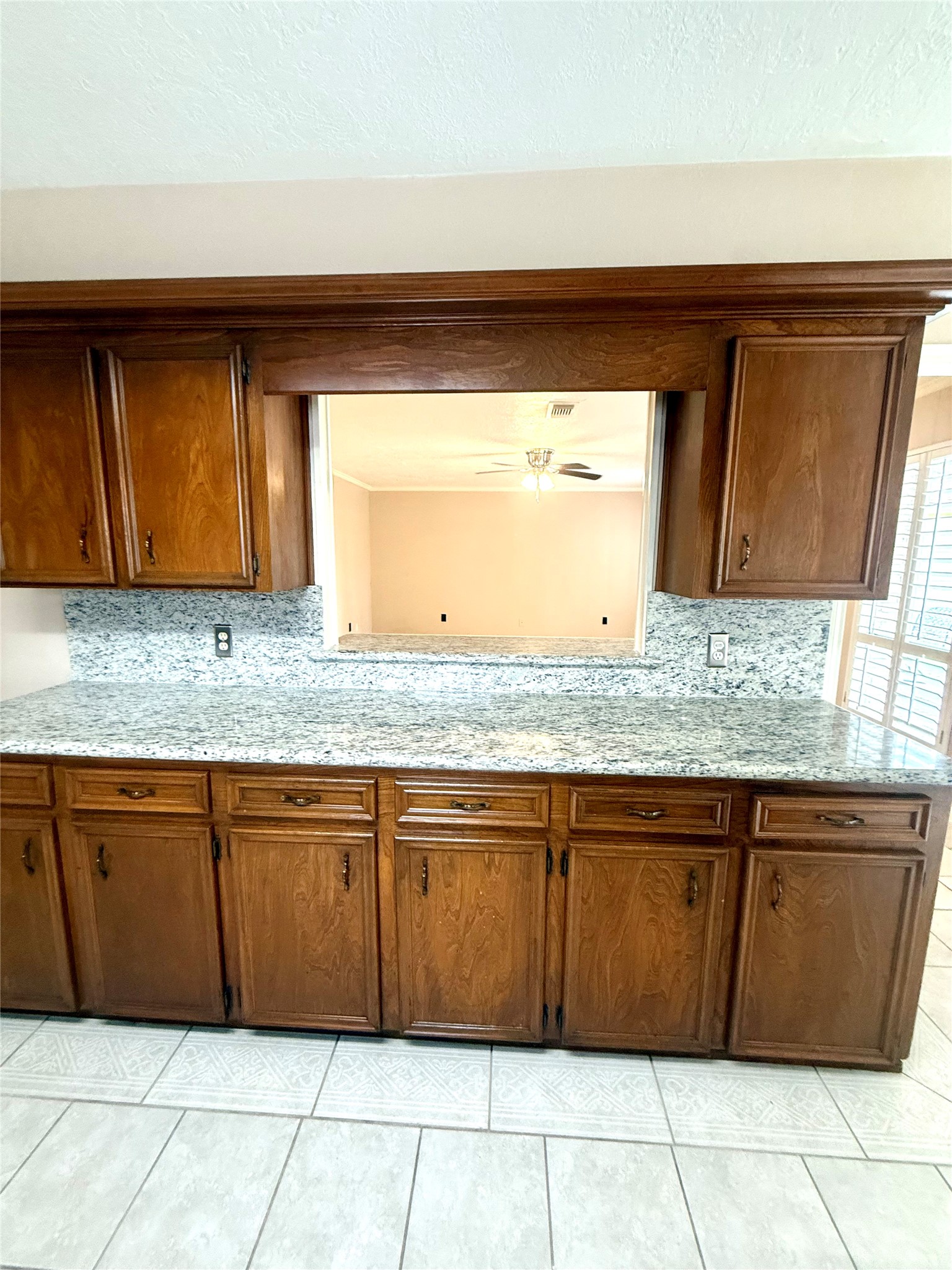 14906 Brookpoint Drive Property Photo 9