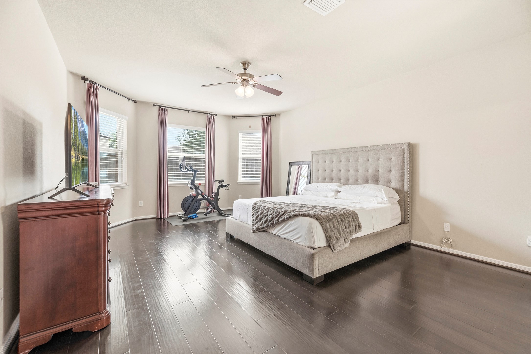 18614 Tara Ashley Street Property Photo 15