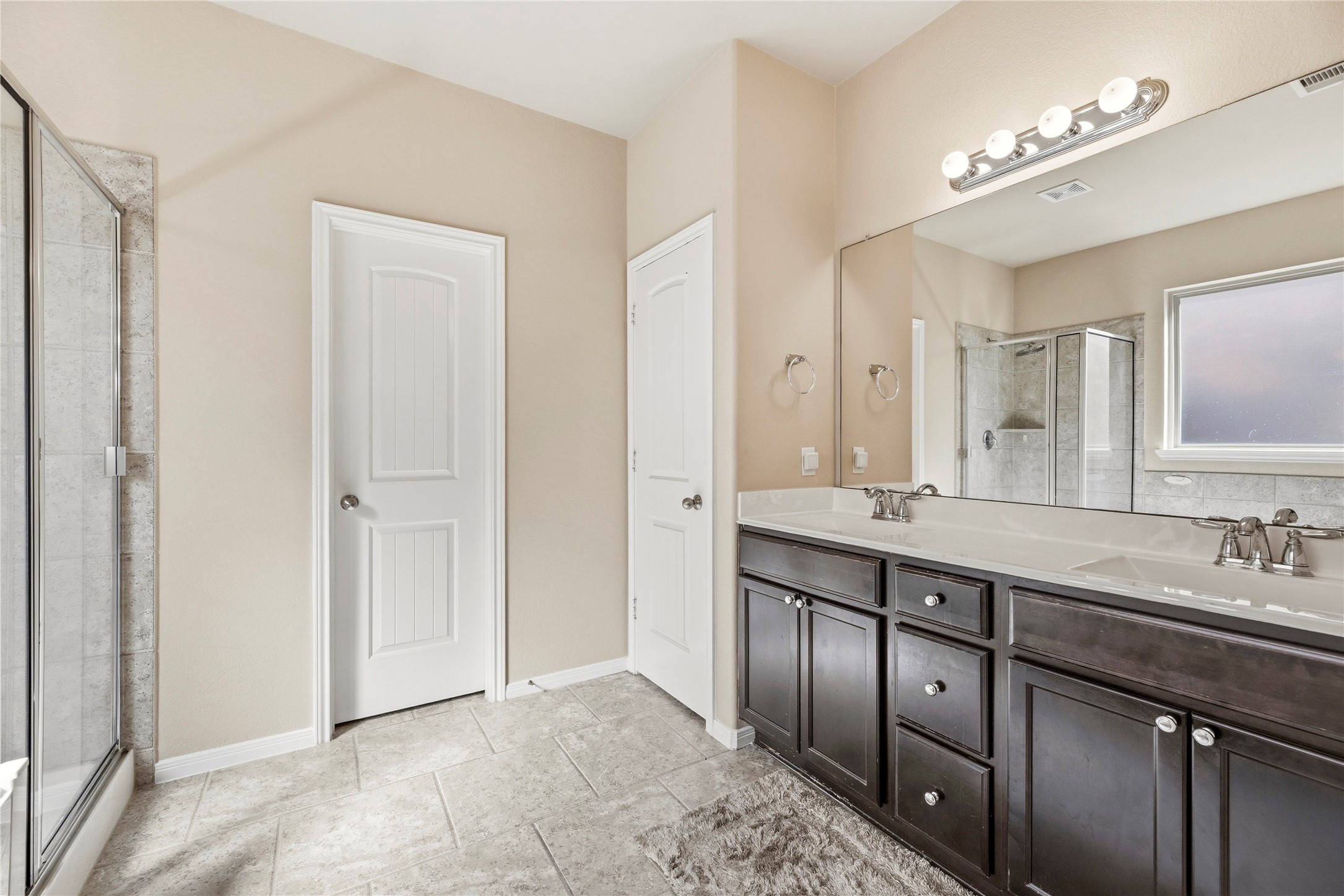 18614 Tara Ashley Street Property Photo 16