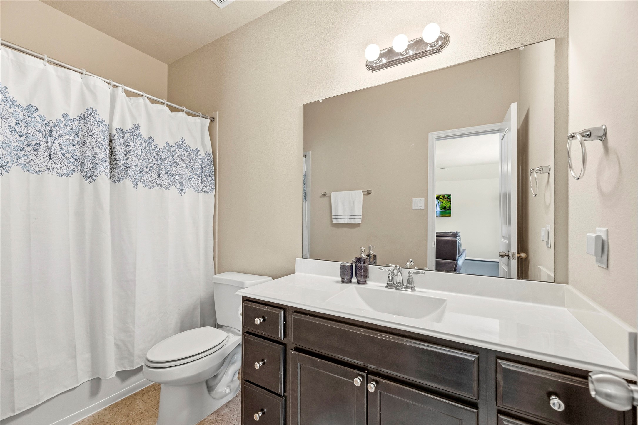 18614 Tara Ashley Street Property Photo 20