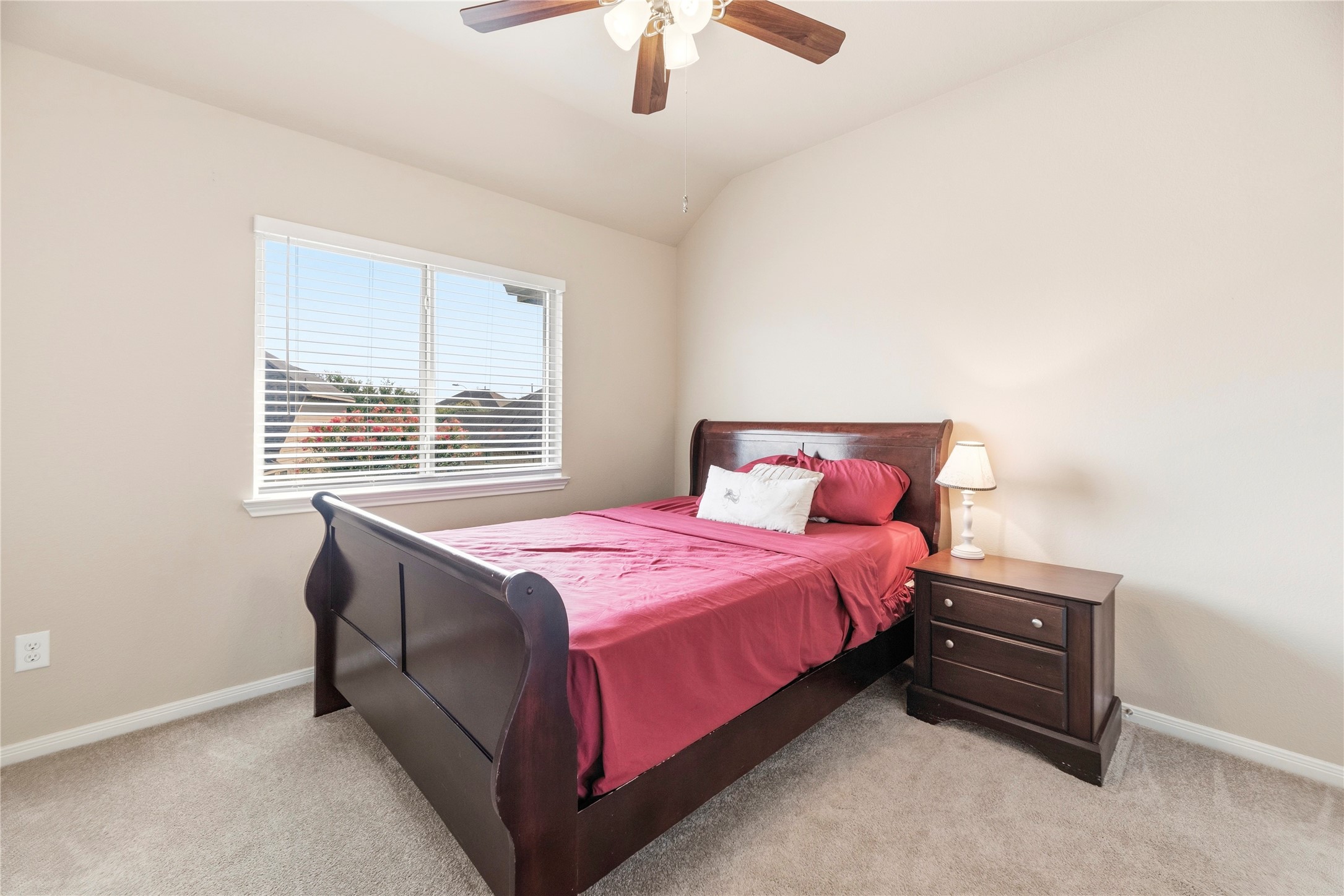 18614 Tara Ashley Street Property Photo 22