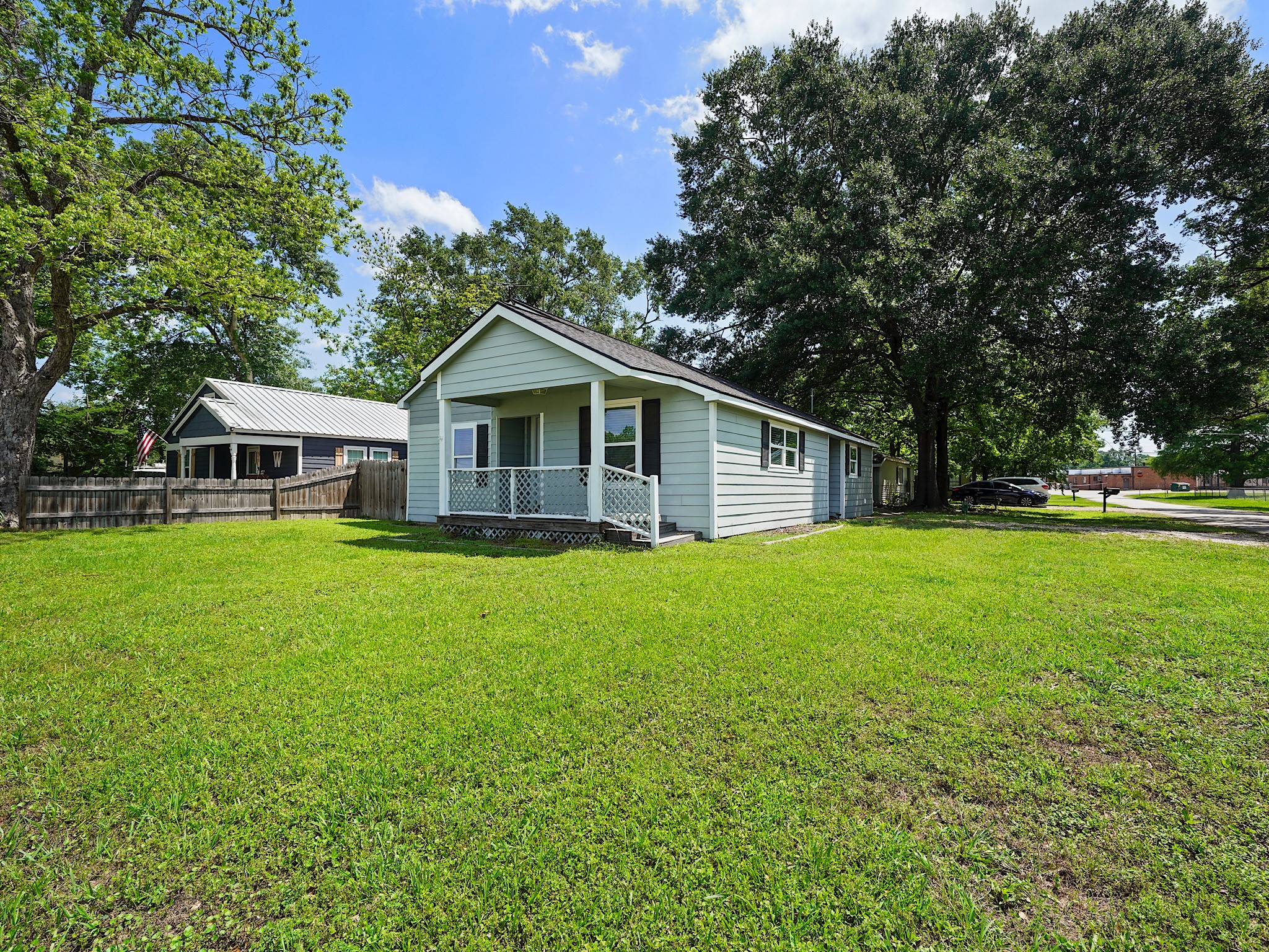 111 Holderrieth Boulevard Property Photo 2
