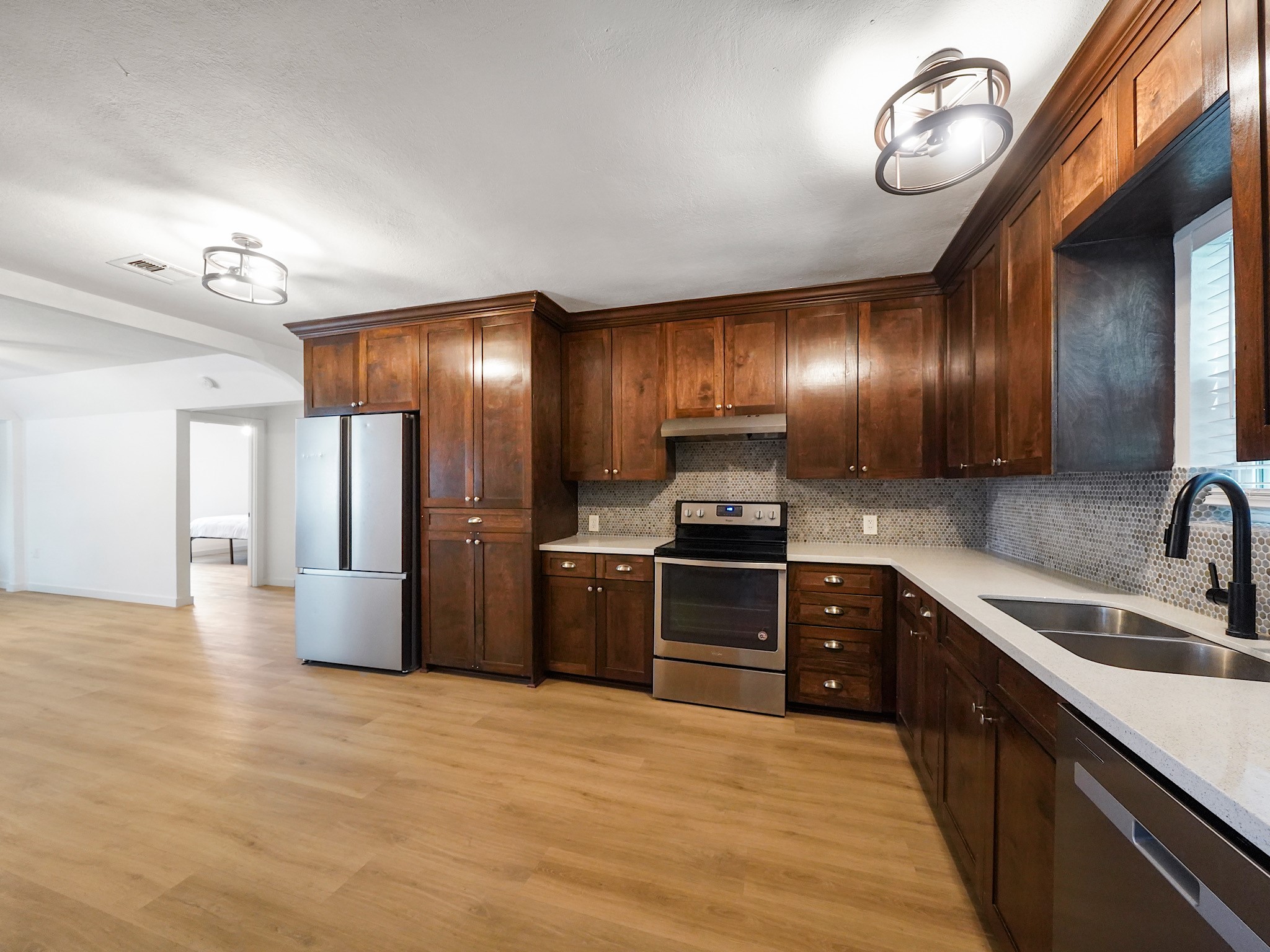 111 Holderrieth Boulevard Property Photo 9
