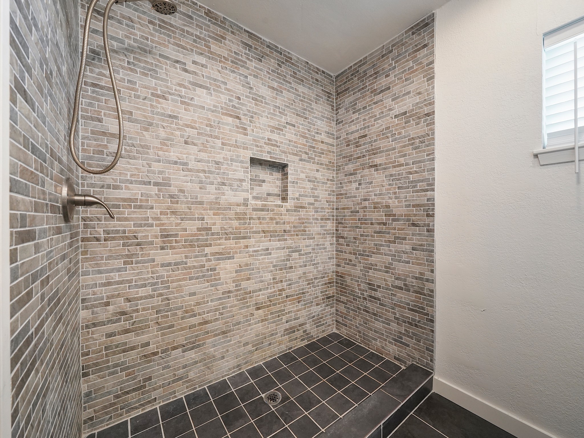 111 Holderrieth Boulevard Property Photo 15