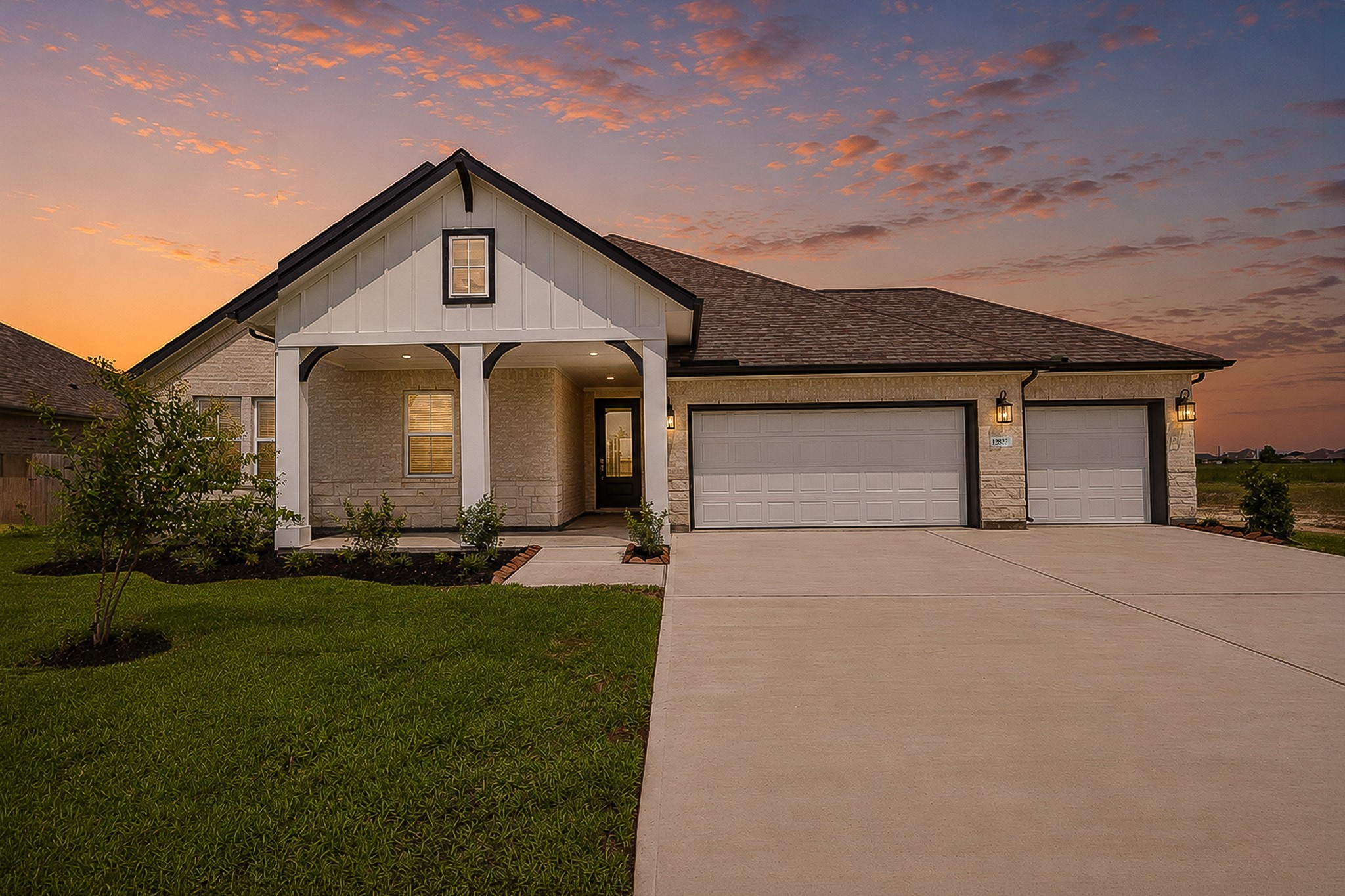 12127 Old Fashion Circle Property Photo 1