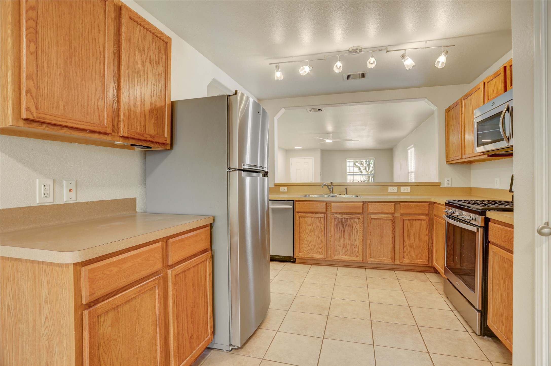 822 Crabapple Way Property Photo 7