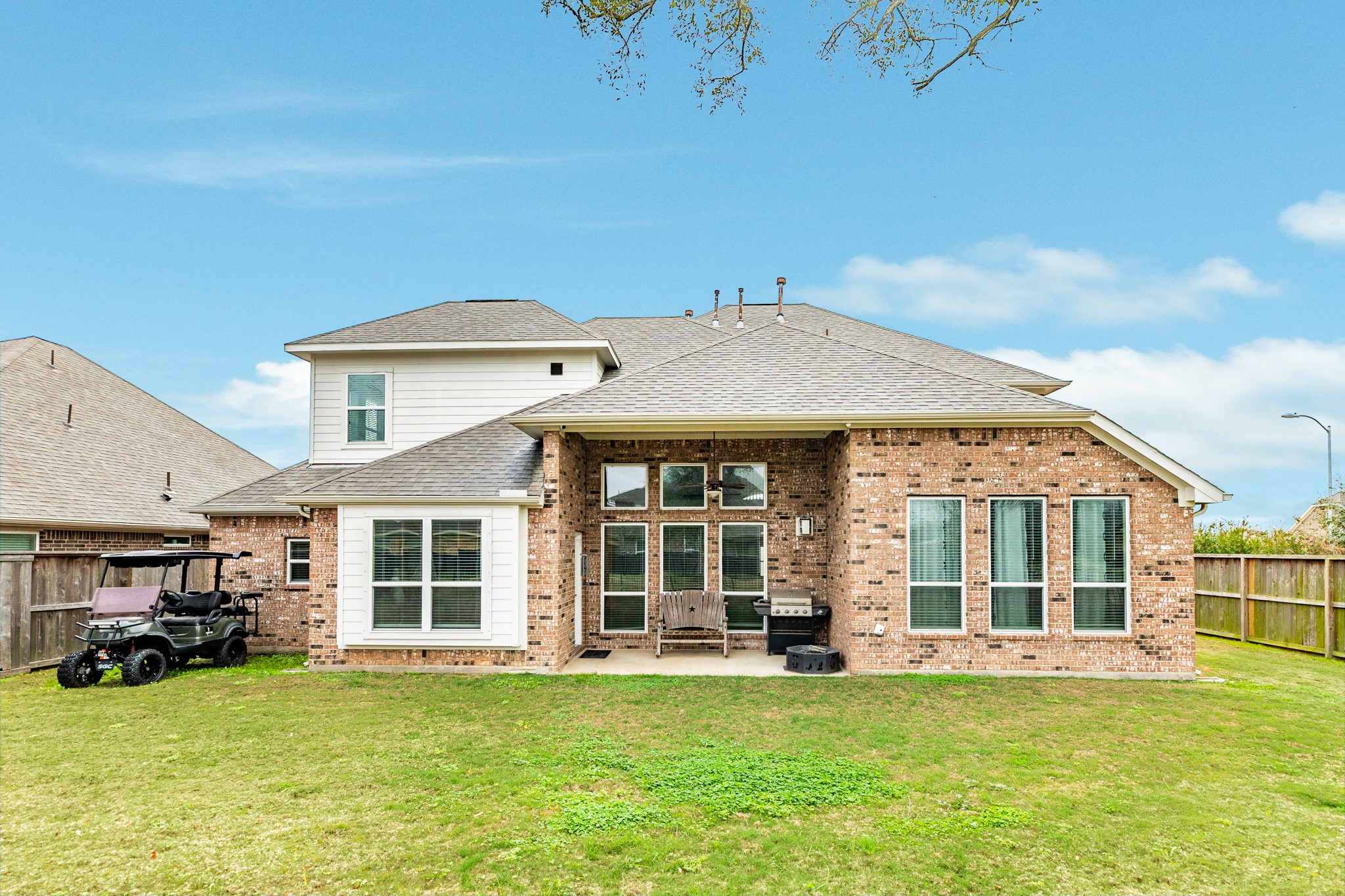 401 Bentwood Way Property Photo 13