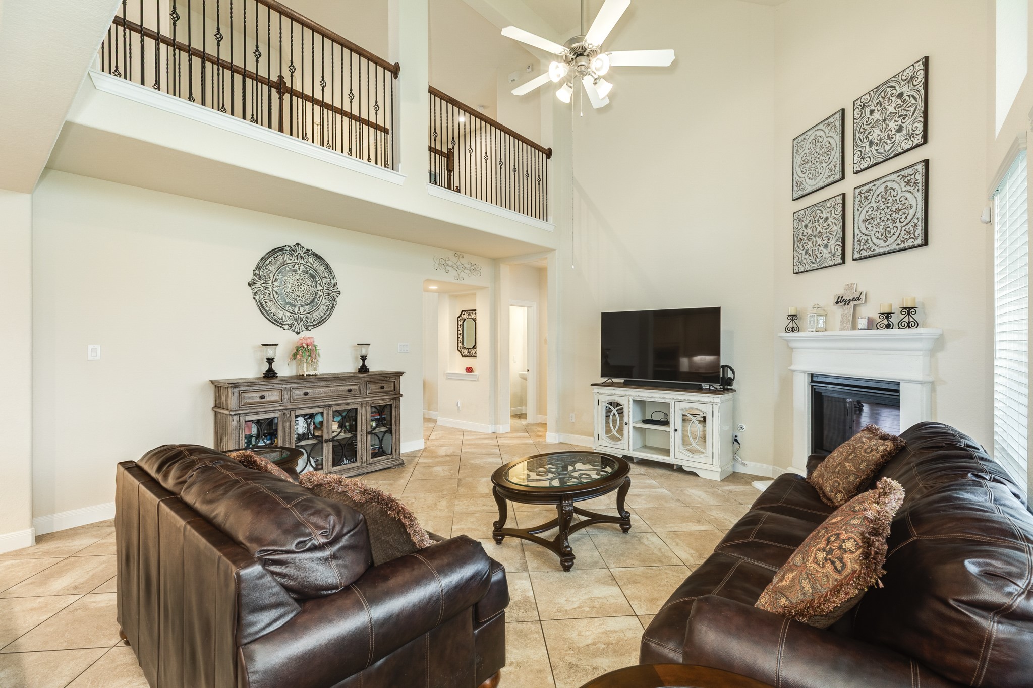 401 Bentwood Way Property Photo 28