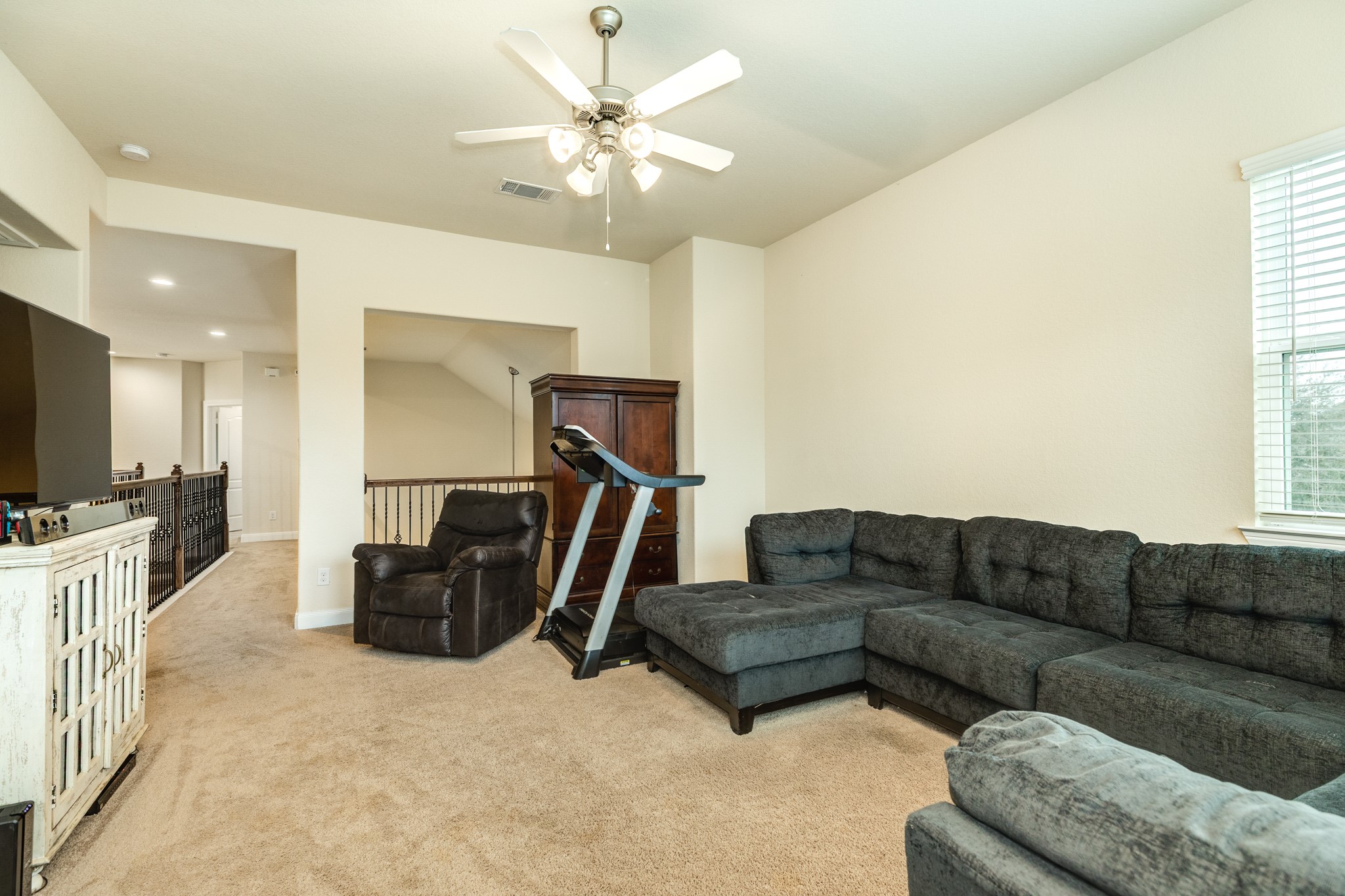 401 Bentwood Way Property Photo 38