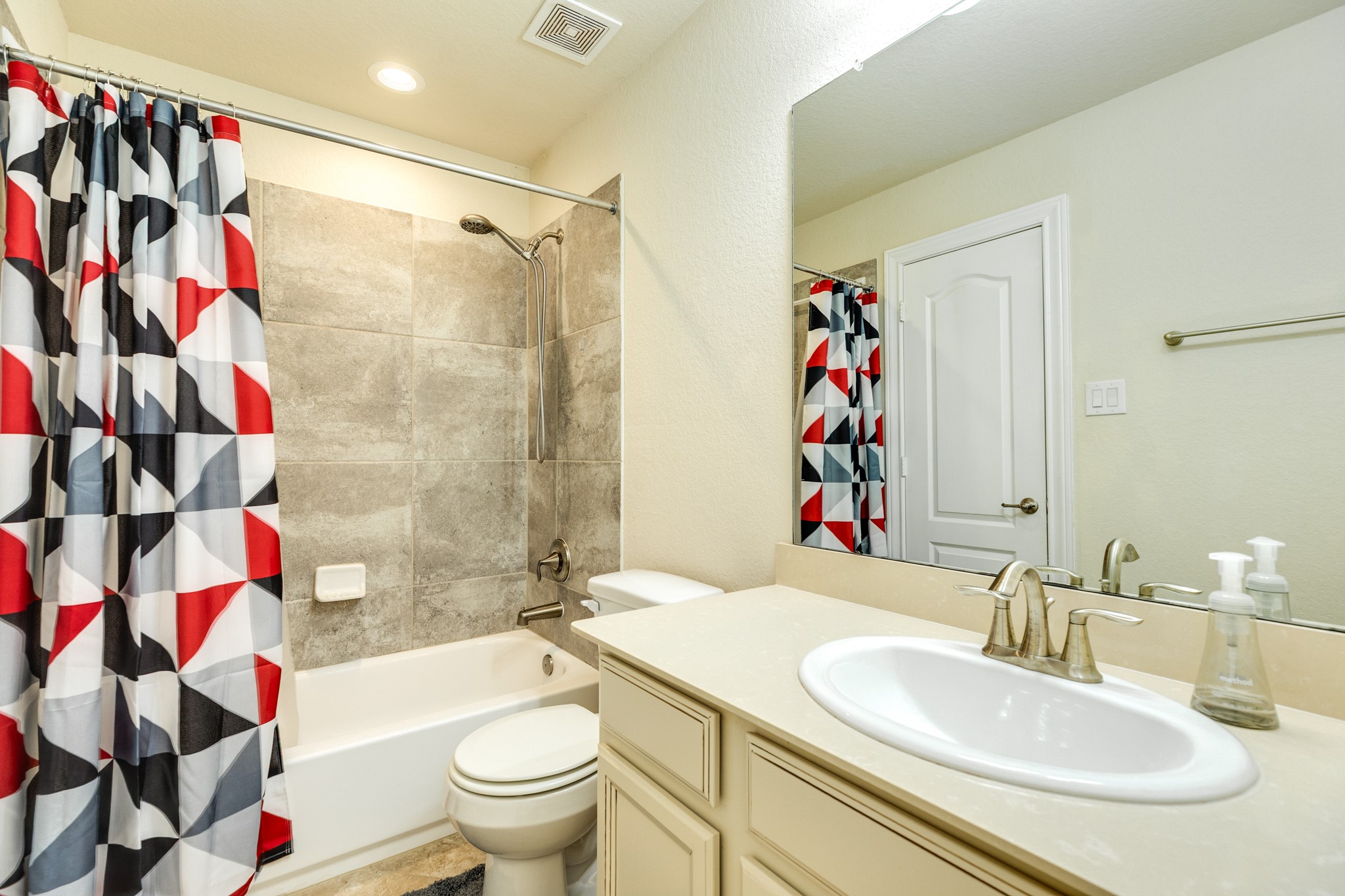 401 Bentwood Way Property Photo 40
