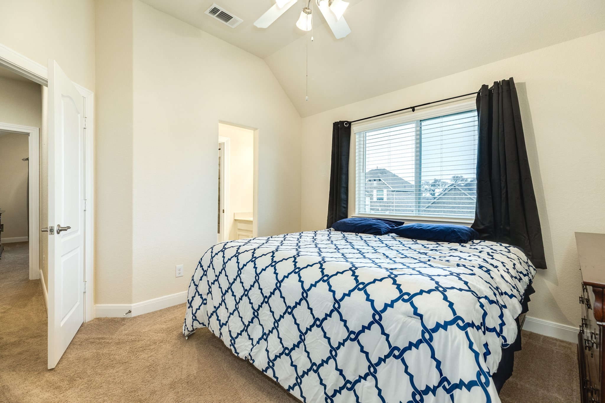 401 Bentwood Way Property Photo 42