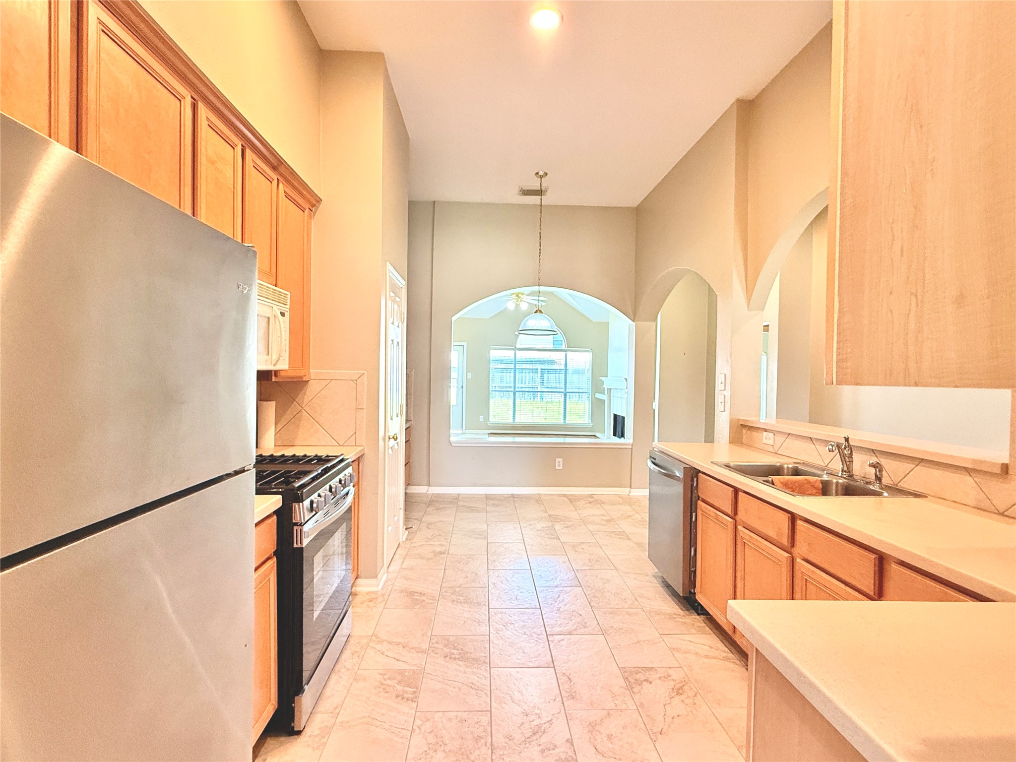 16518 Wheatmill Court Property Photo 6