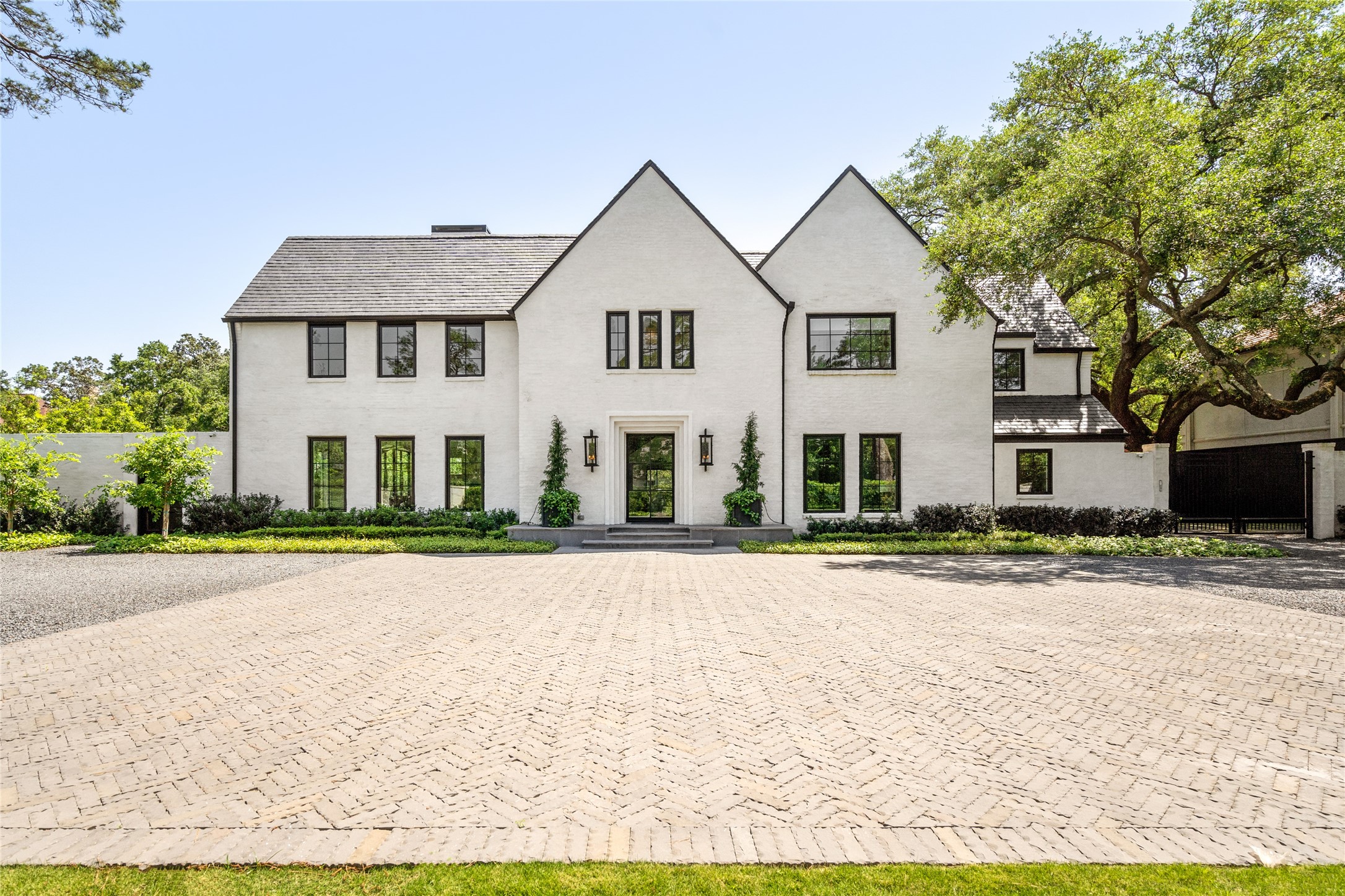 929 Kirby Drive Property Photo