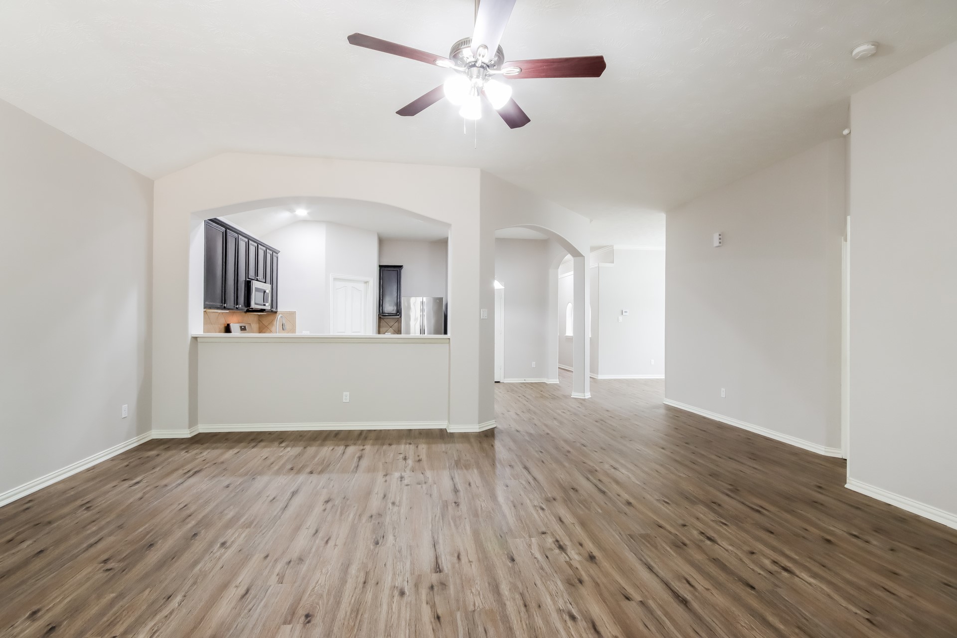24010 Clipper Hill Lane Property Photo 4