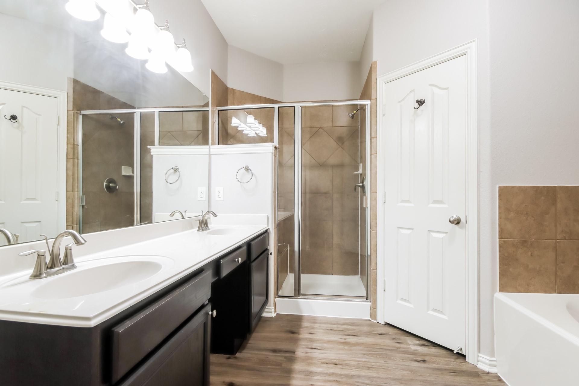 24010 Clipper Hill Lane Property Photo 10