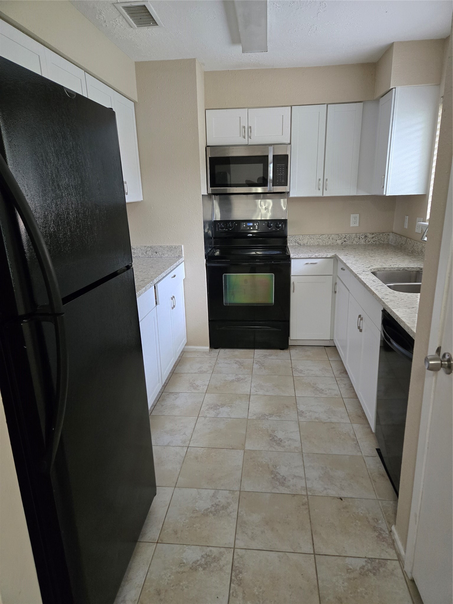 4311 Owens Creek Lane Property Photo 6