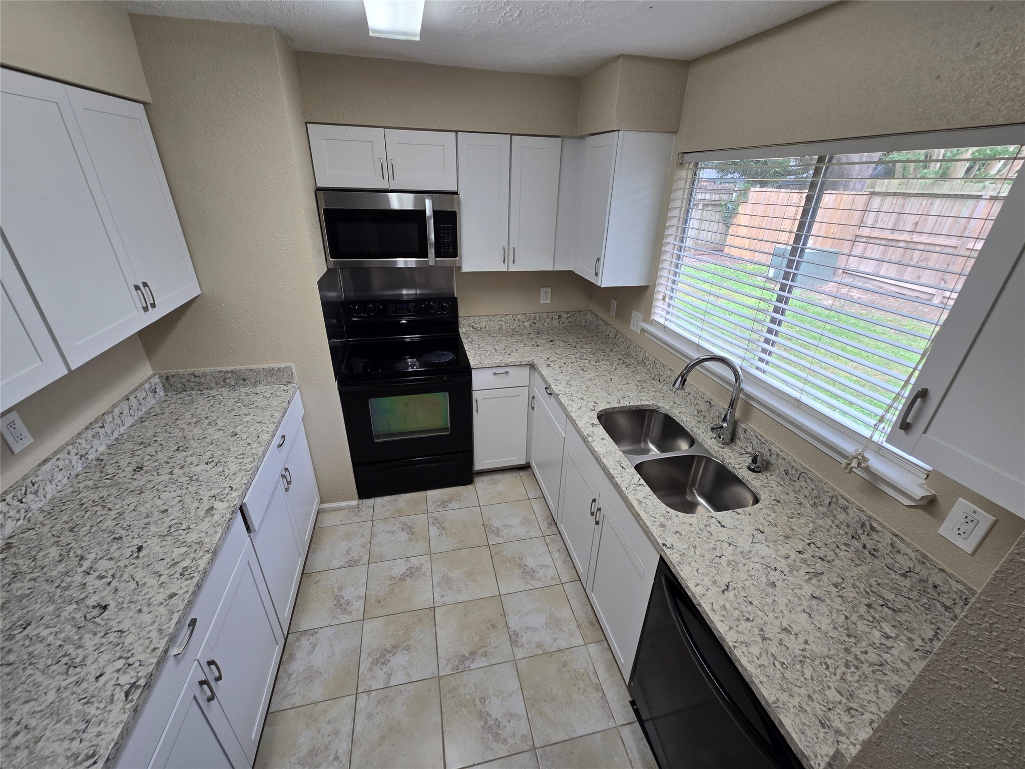 4311 Owens Creek Lane Property Photo 7