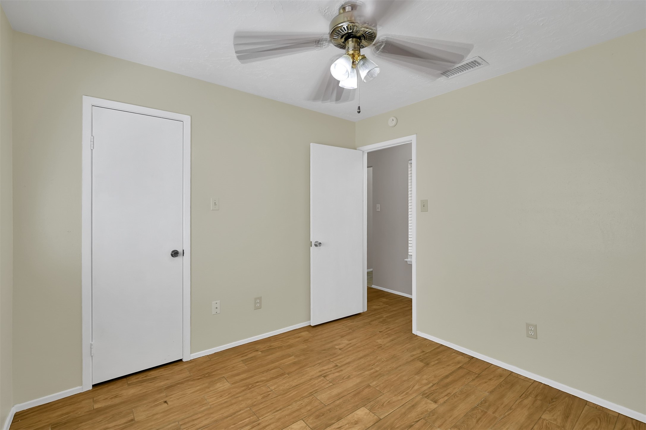 4311 Owens Creek Lane Property Photo 10
