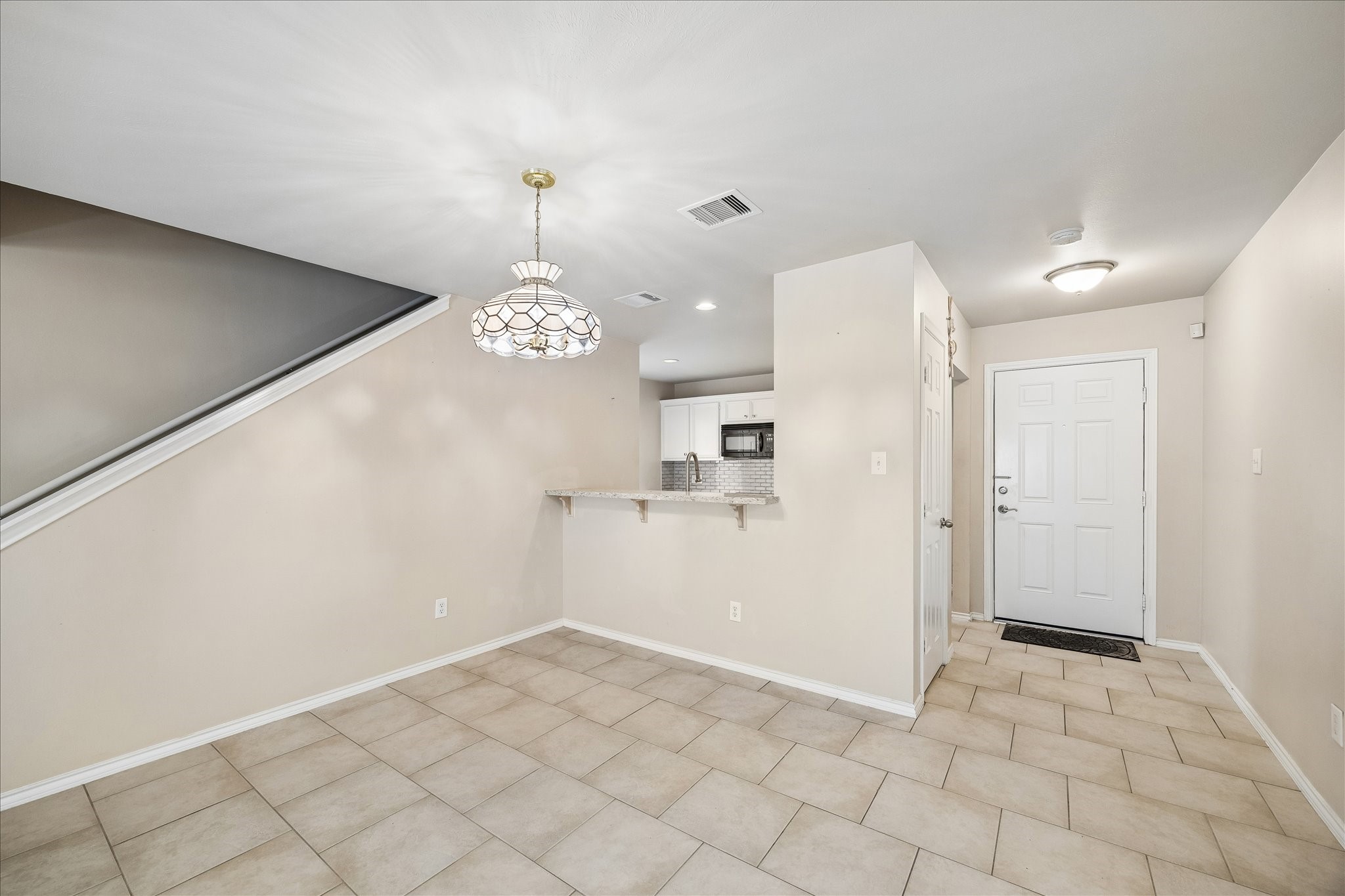 2635 Woodridge Cove Drive Property Photo 10