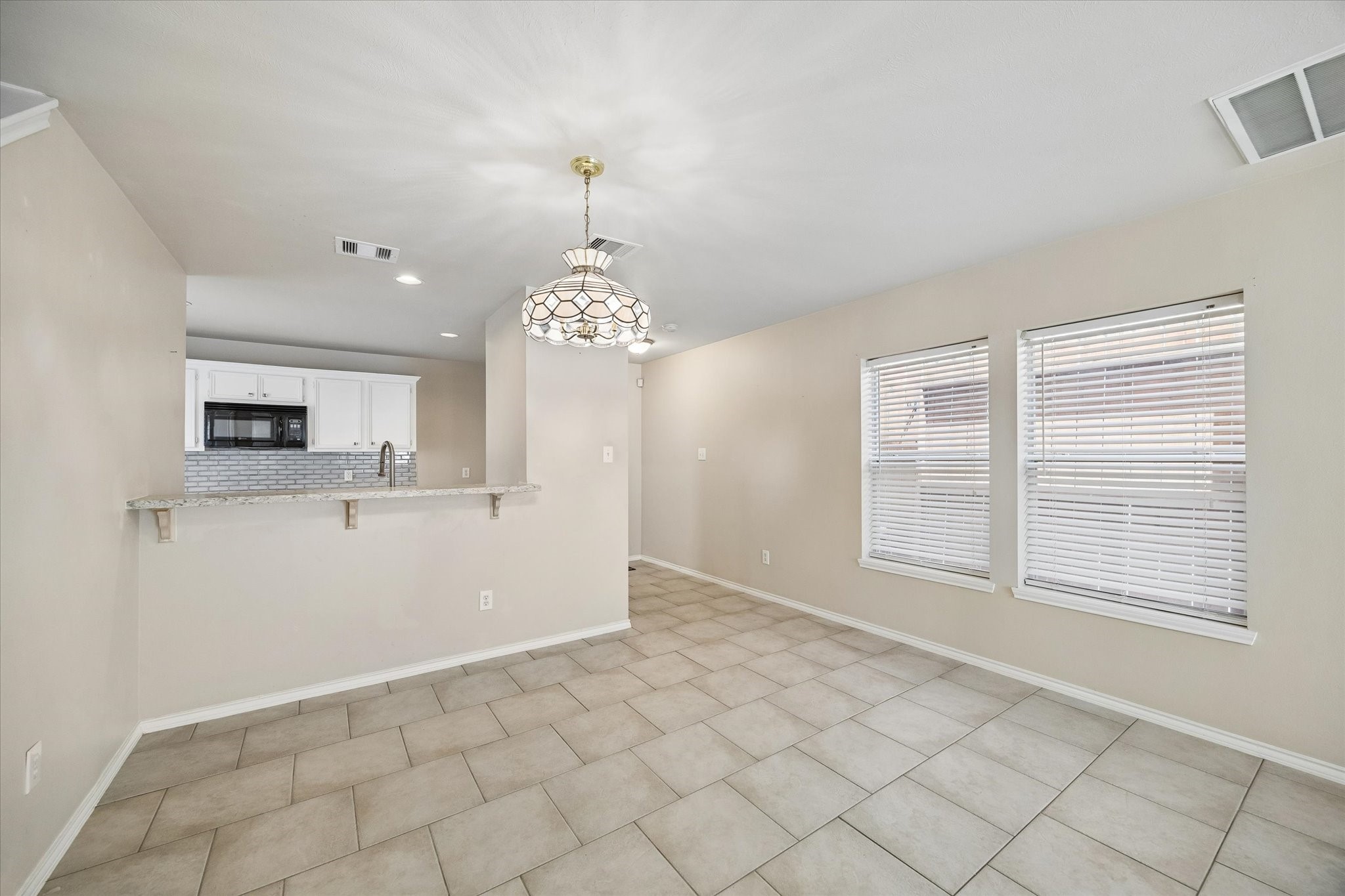 2635 Woodridge Cove Drive Property Photo 11