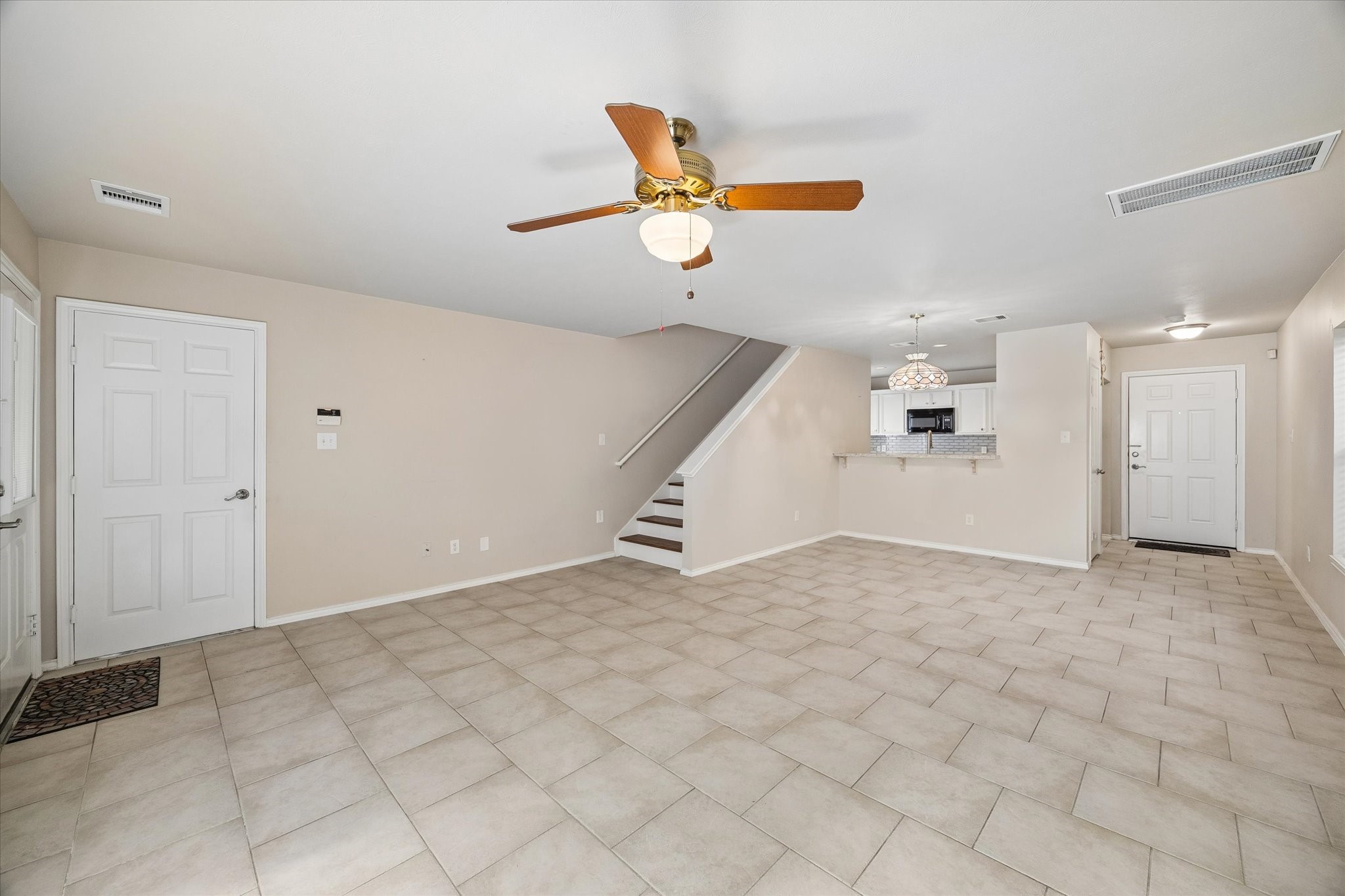 2635 Woodridge Cove Drive Property Photo 13