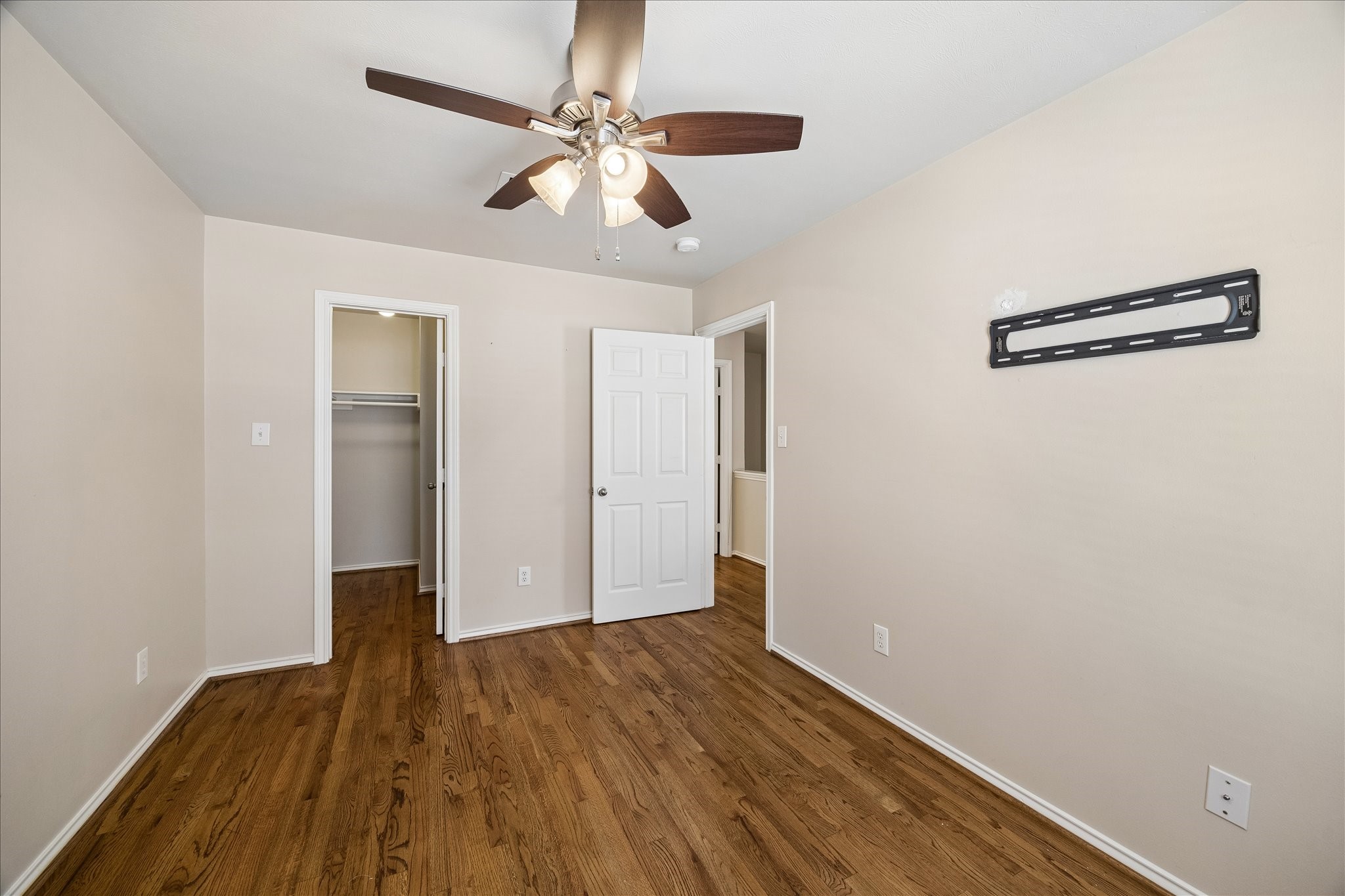 2635 Woodridge Cove Drive Property Photo 19