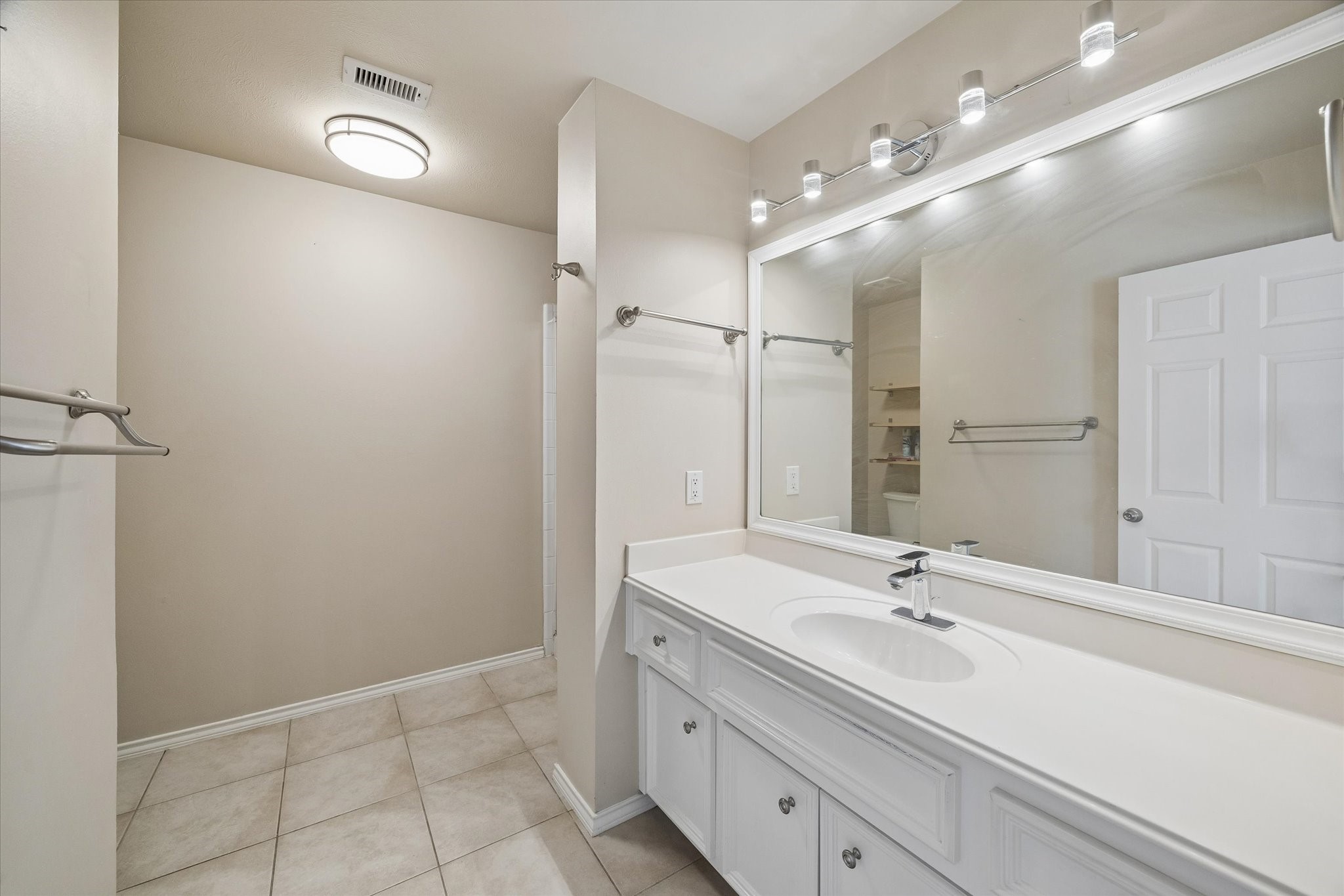 2635 Woodridge Cove Drive Property Photo 27
