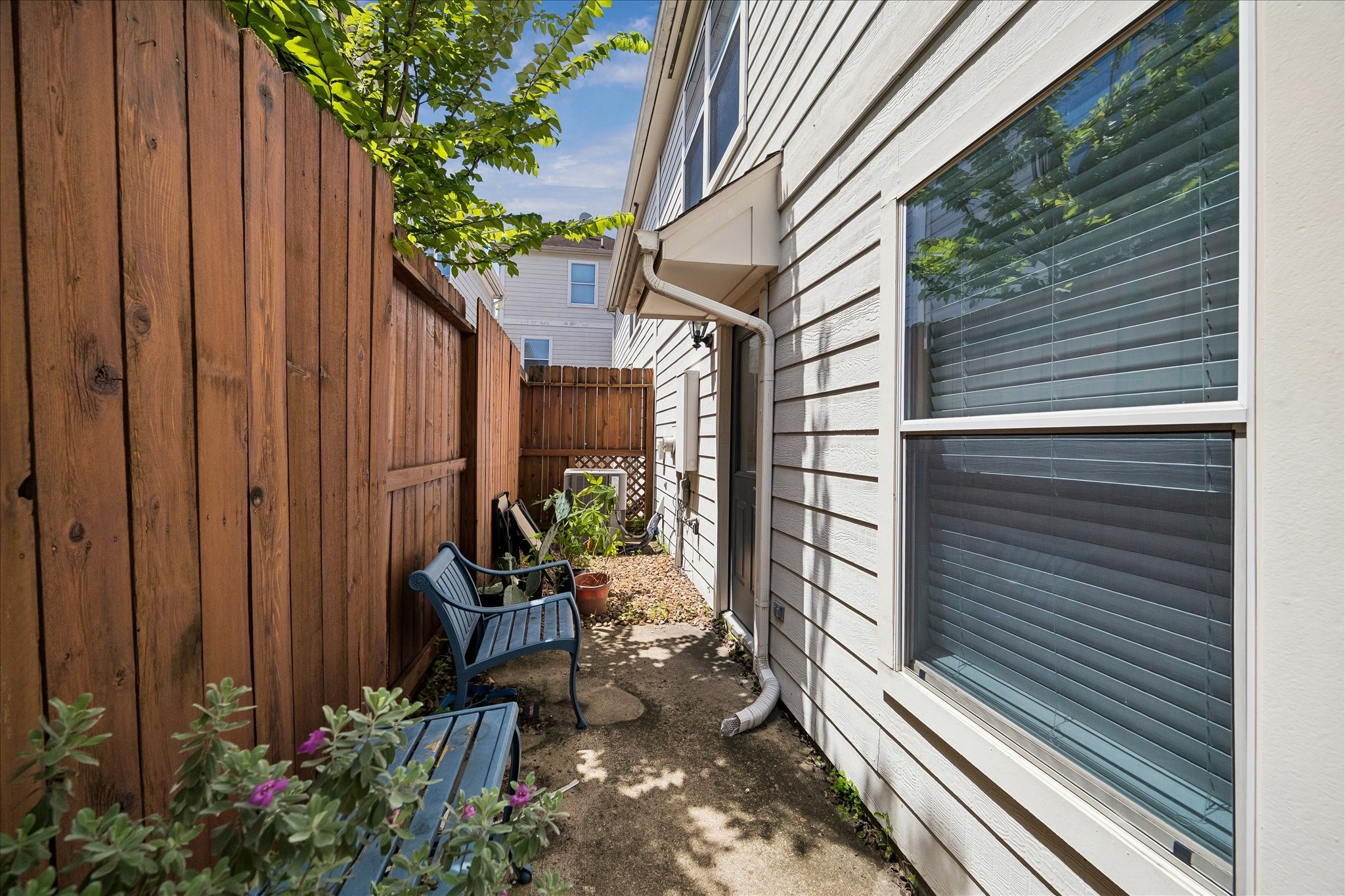 2635 Woodridge Cove Drive Property Photo 30